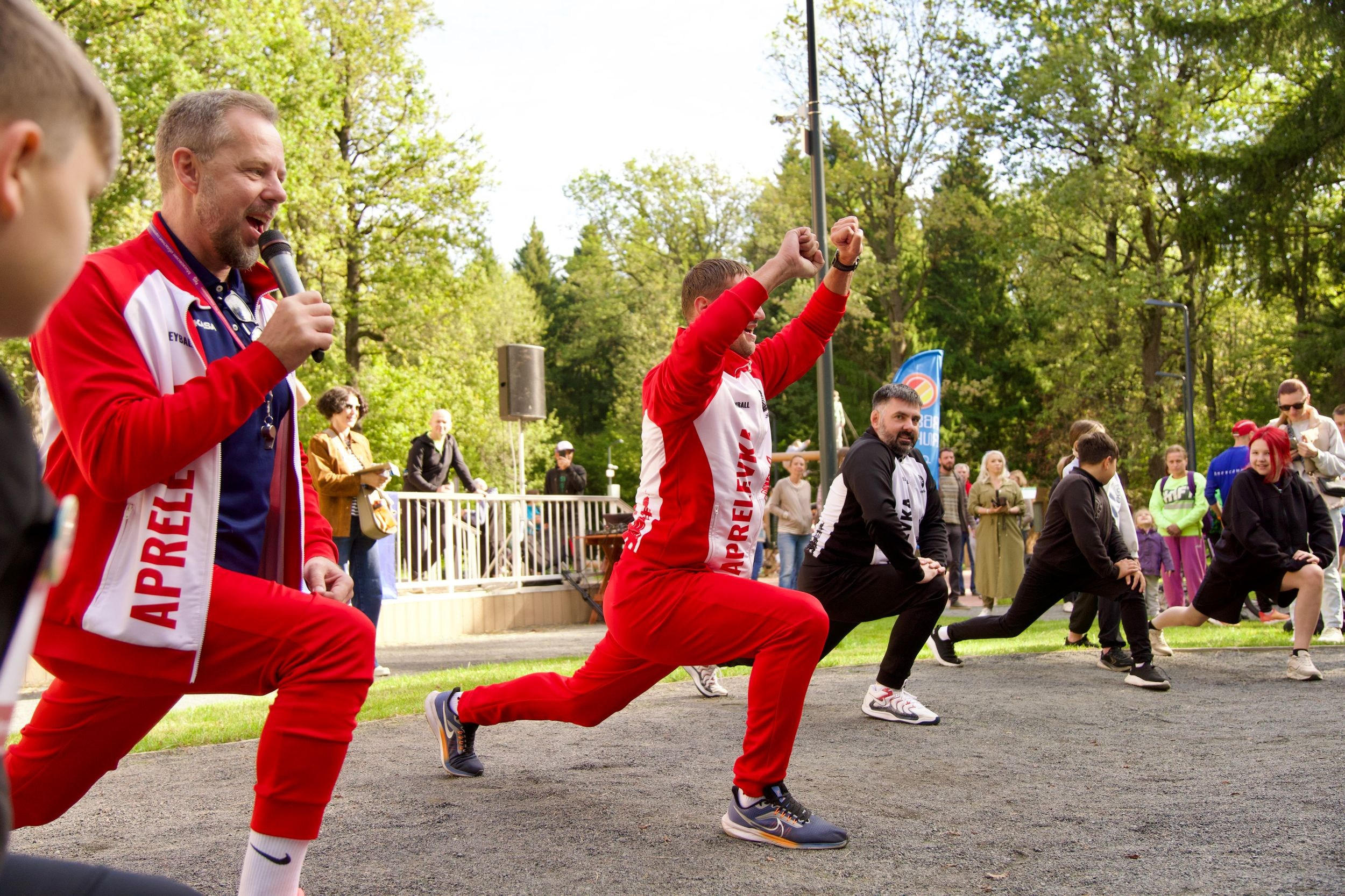 Забег в парке «Дубки». Кафе «БЕЛКА НАШЕПТАЛА». Ну оооочень концептуальное кафе