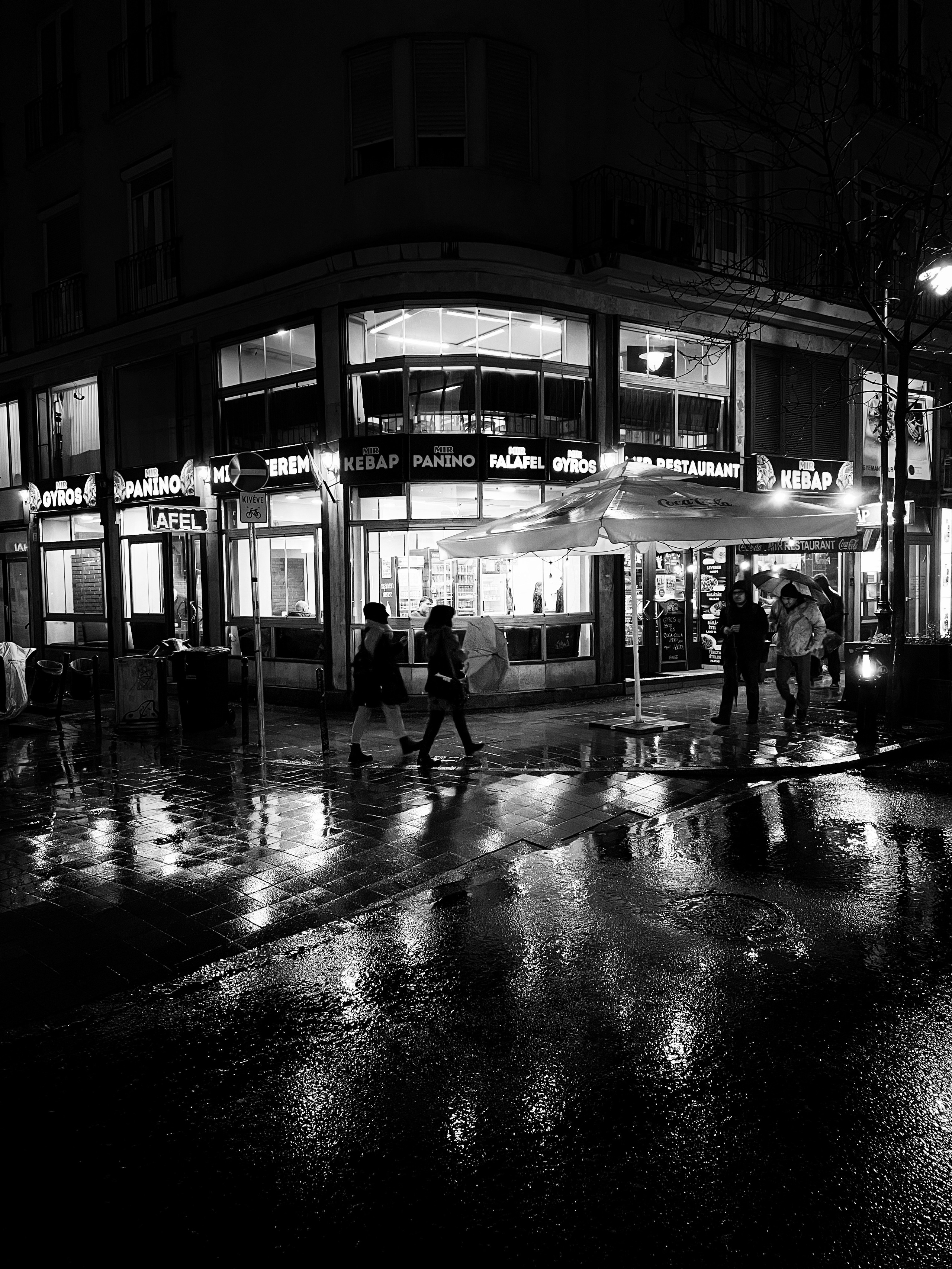 STRT JRNL by Knyazev Yura issue #3 december 2025. Photographer in Budapest  — Yura Knyazev