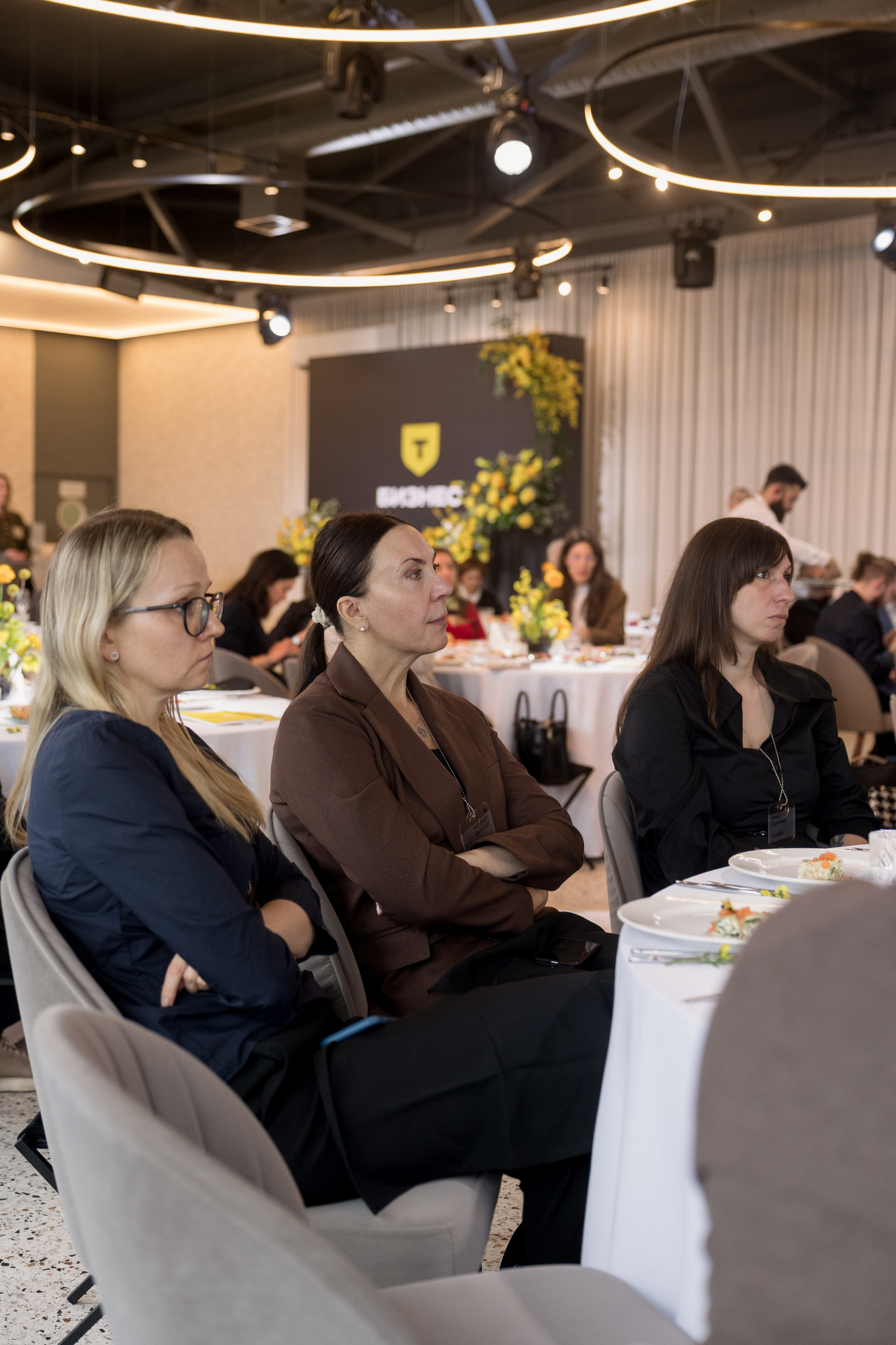Бизнес-завтрак Тбанк. Фотограф Артем Бросов в Санкт-Петербурге и Дубае