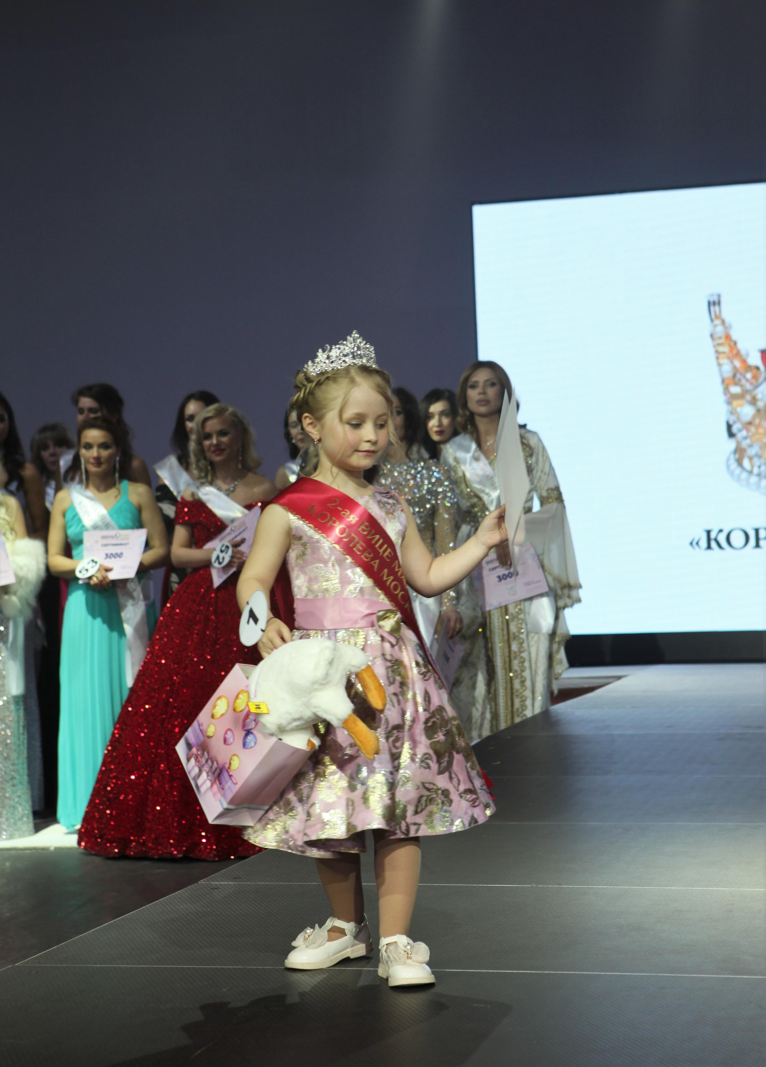 Королева Москвы. Репортажный, семейный, свадебный, портретный фотограф