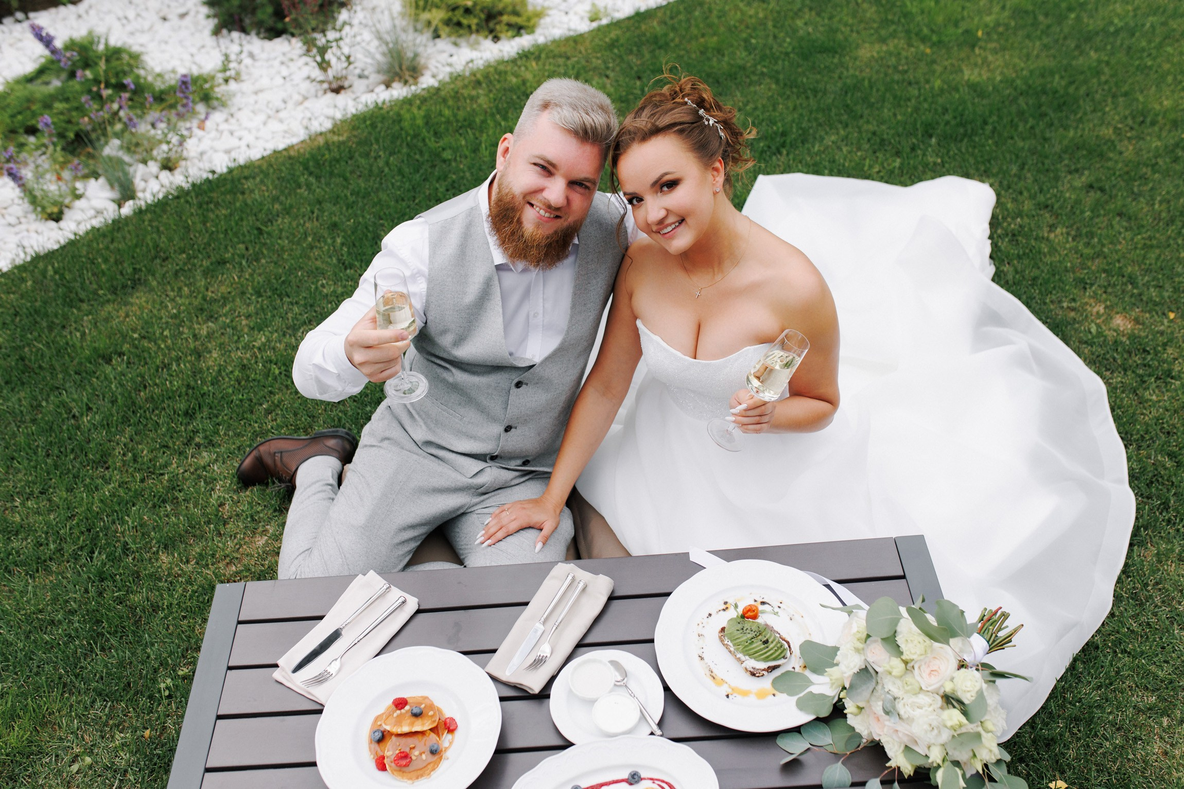 Свадебная фотосессия на финском заливе. Свадебный фотограф СПБ