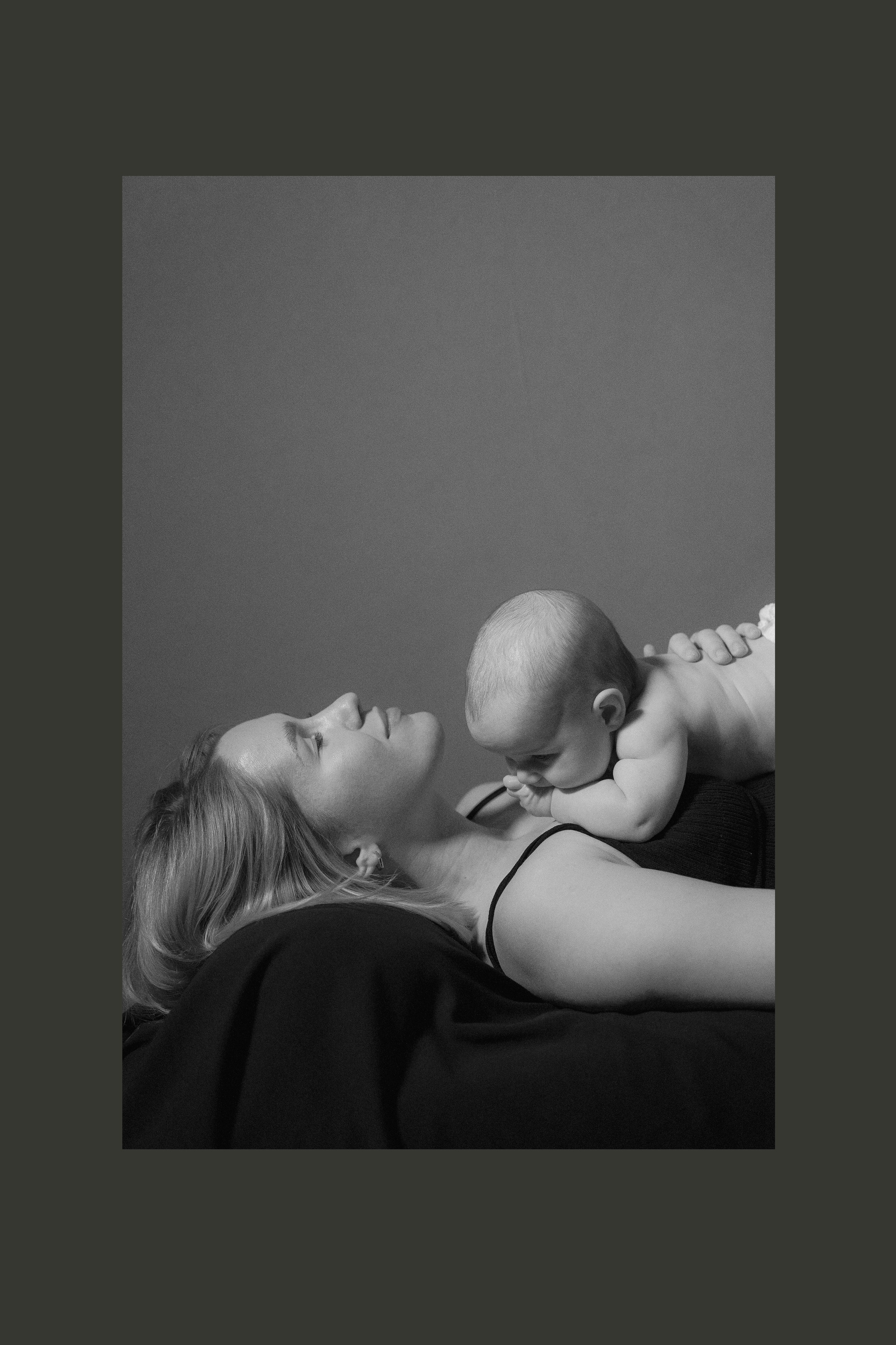 МИР (А) В ОБЪЯТИЯХ МАМЫ. Свадебный и семейный фотограф | Слоним, Гродно| Варя Режа́бек