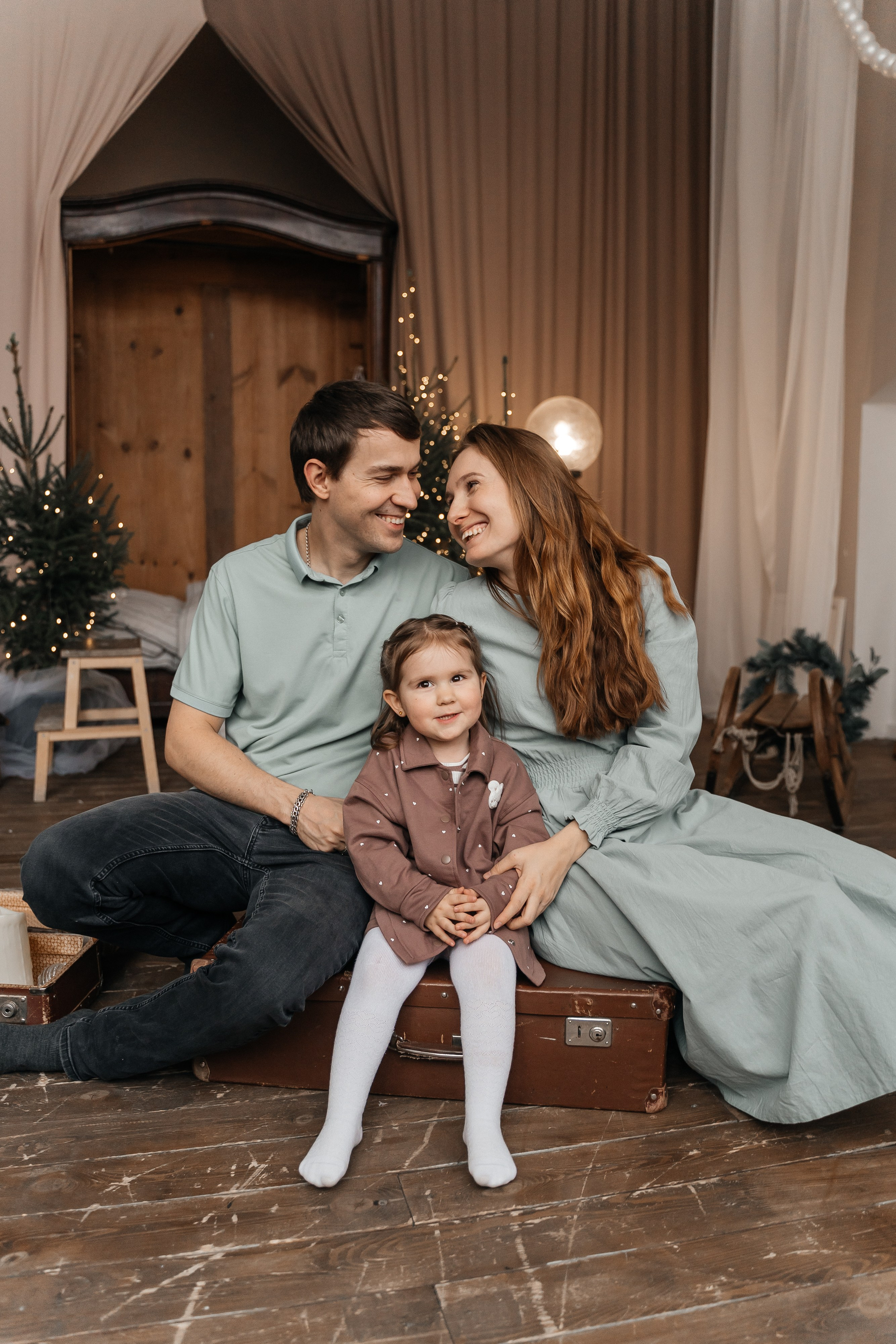 Серёжа, Аня и Василина. Волик Мария