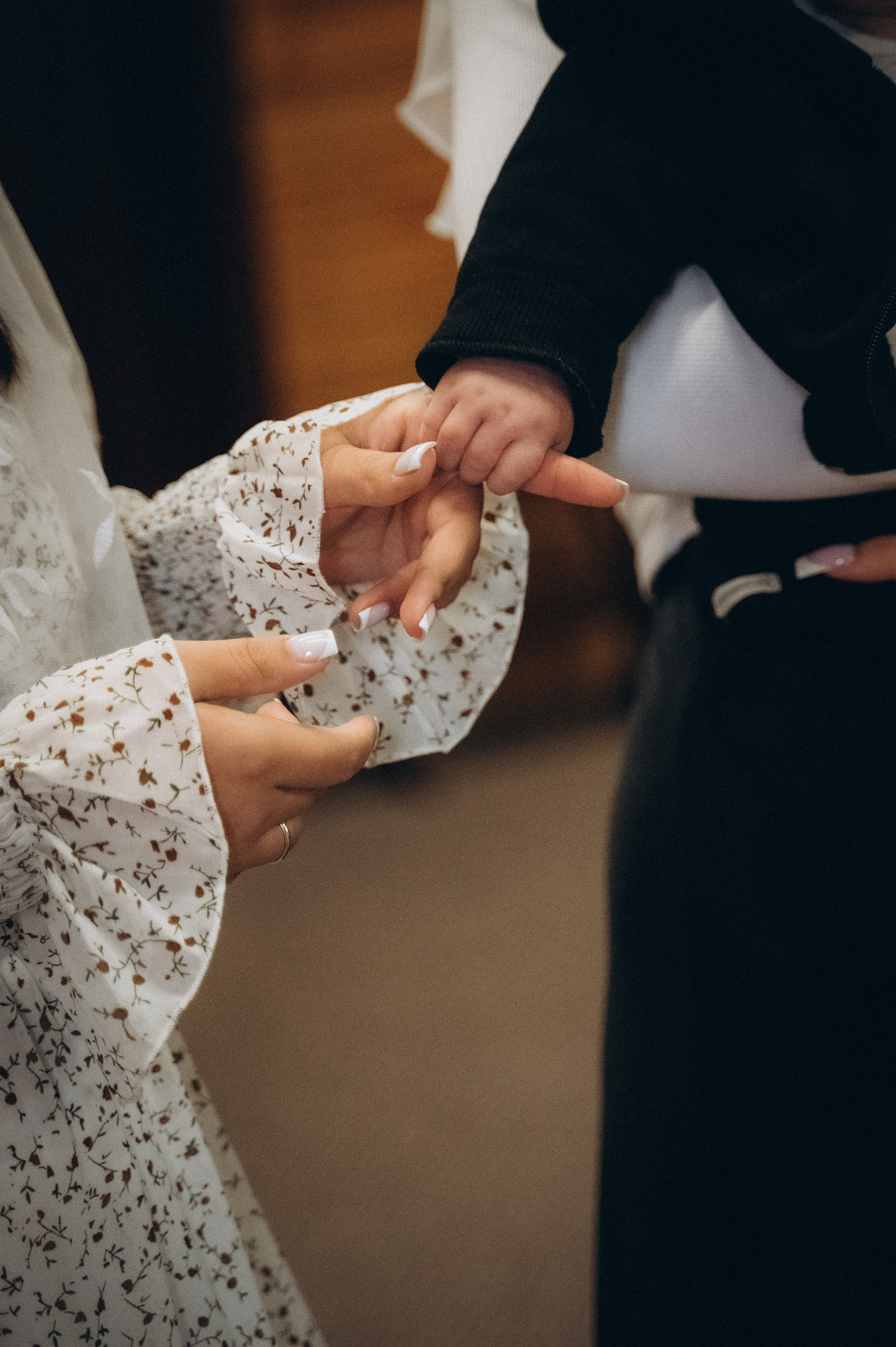 Крещение Егора (ХРАМ СВЯТИТЕЛЯ НИКОЛАЯ ЯПОНСКОГО) частичная конфиденциальность. Семейный фотограф в Минске Дарья Дреко