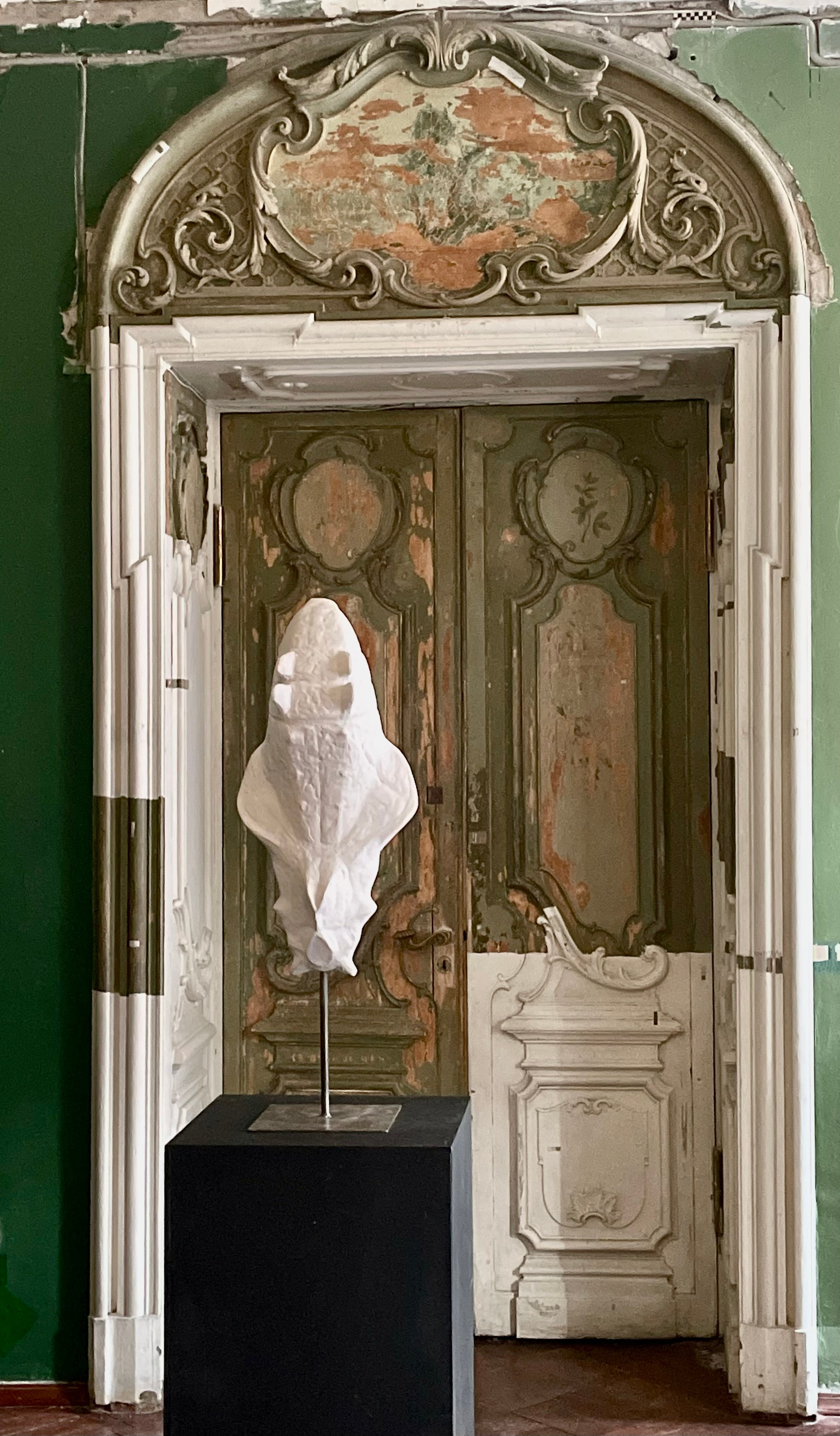 Chrysalis _2024. Художник — скульптор Антонина Фатхуллина