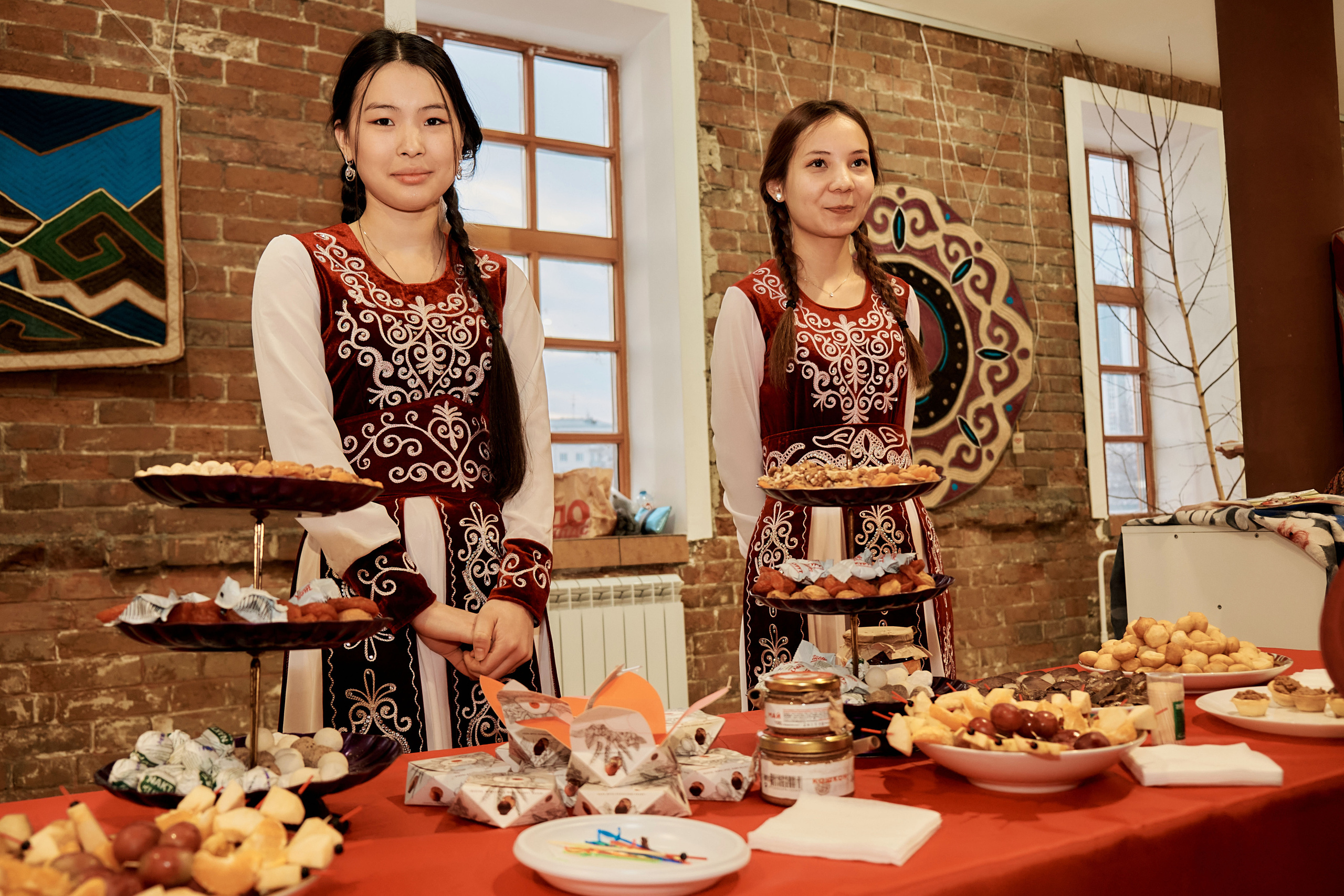 Неделя моды в ЕКБ_Киргизия. Фотограф в Екатеринбурге Наталия Нарышкина, бизнес контент, танец