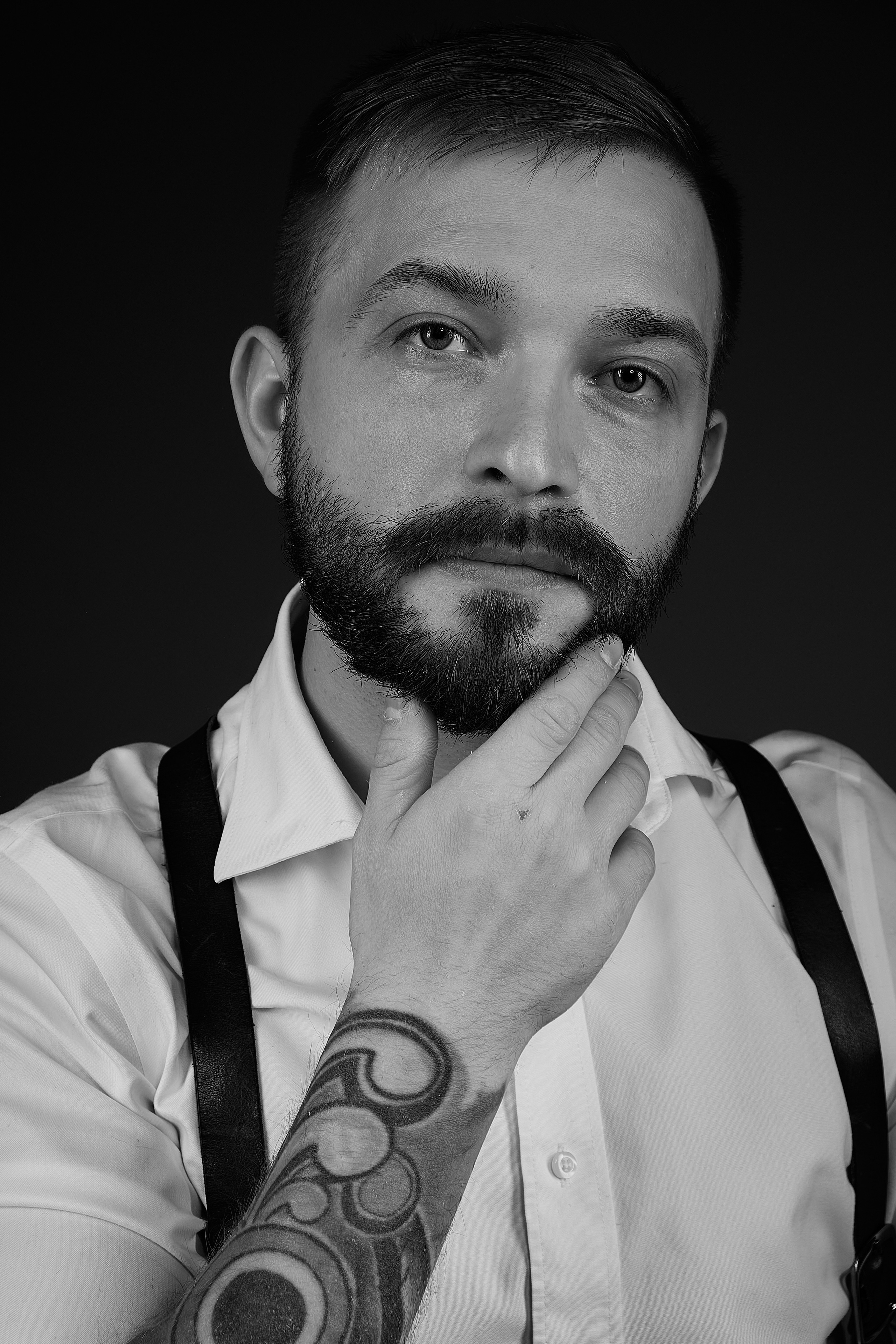 Бородатый фотограф. Фотограф в Екатеринбурге Наталия Нарышкина, бизнес контент, танец