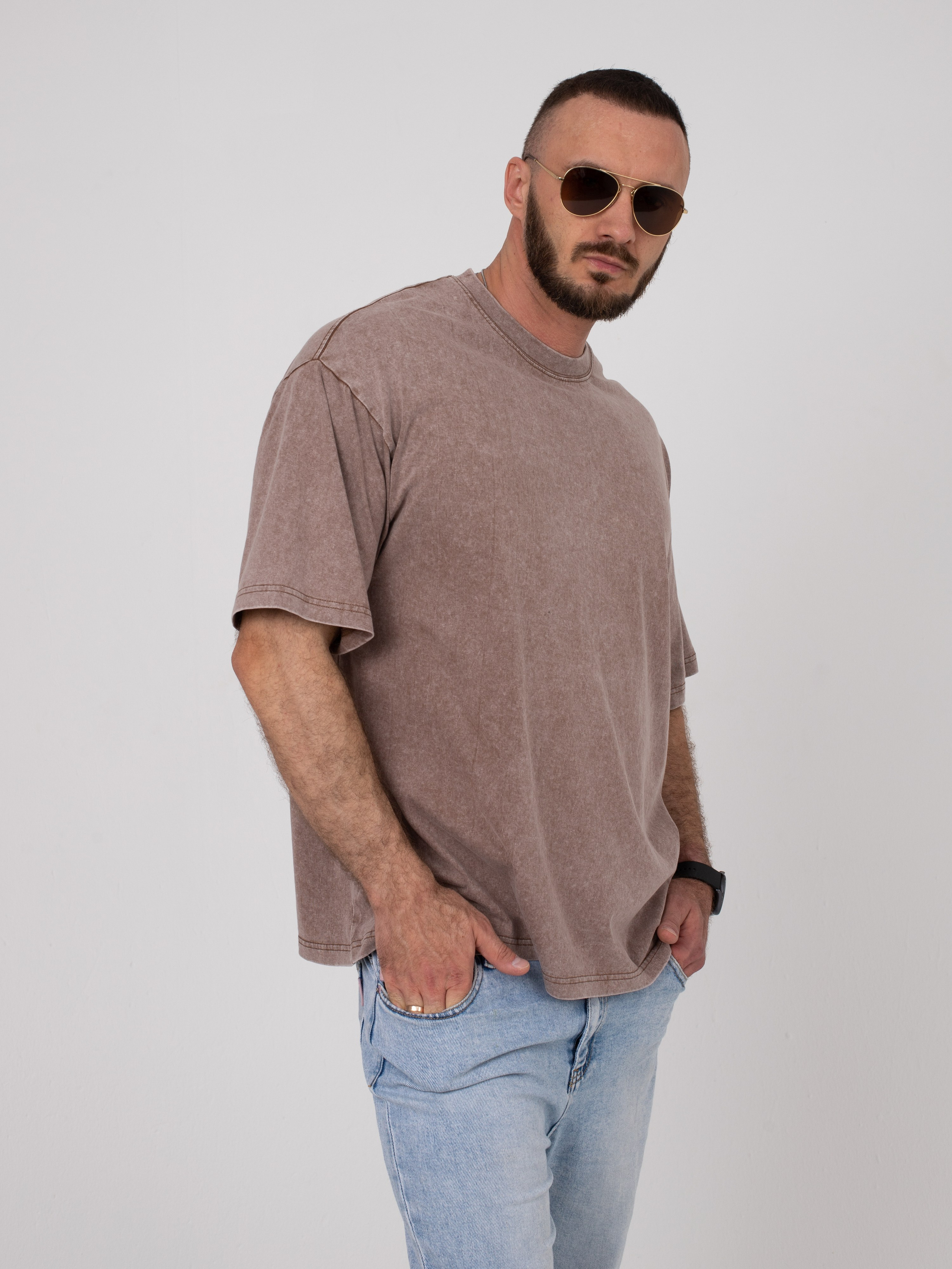 Игорь, 187 см, 50-52 р-р. KED Production — продакшн из СПб. Создаём фото, видео и контент, который помогает брендам и селлерам продавать больше