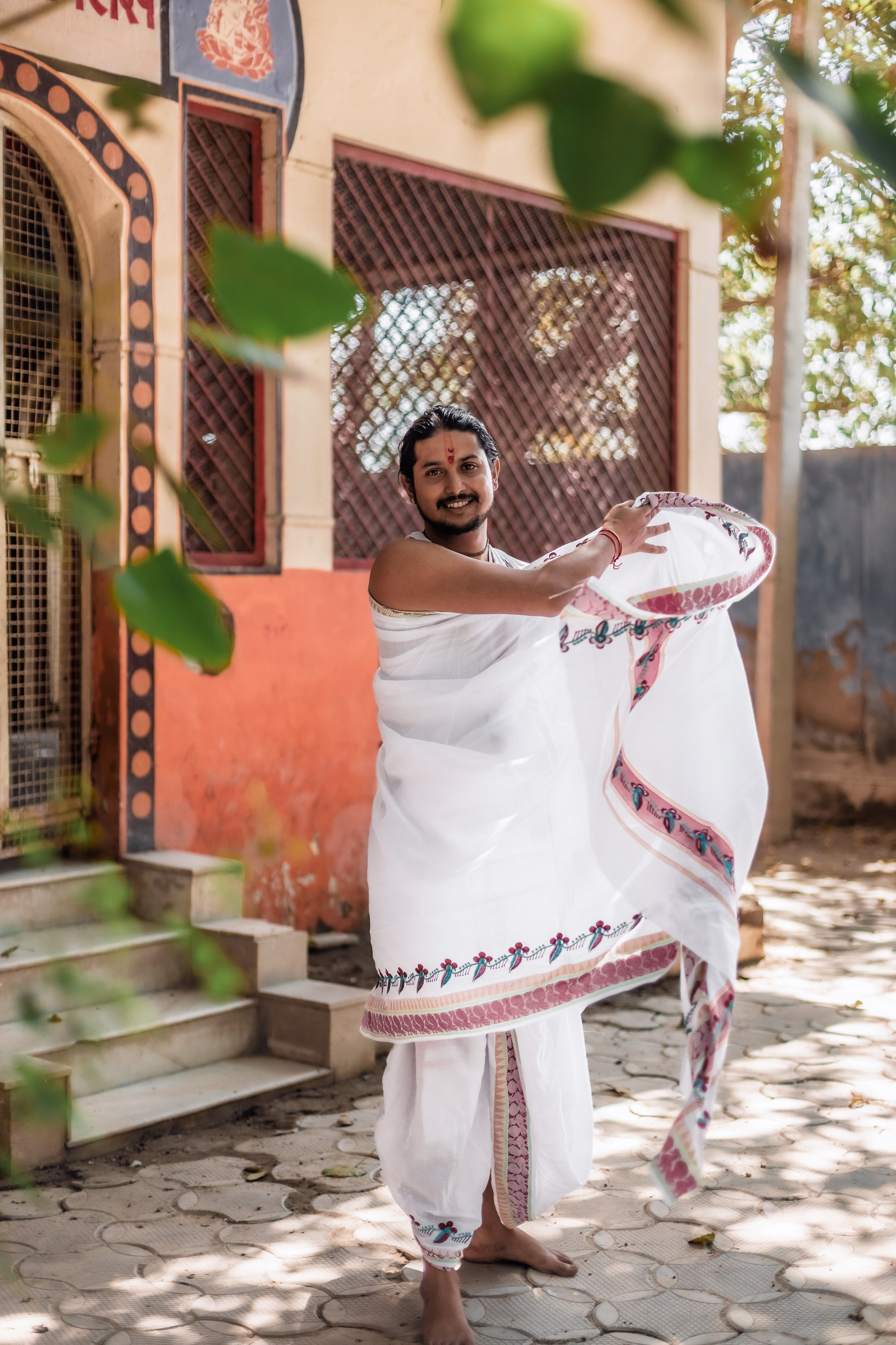 Devraha baba ji ashram life 2025. Mariam Bagdasaryan