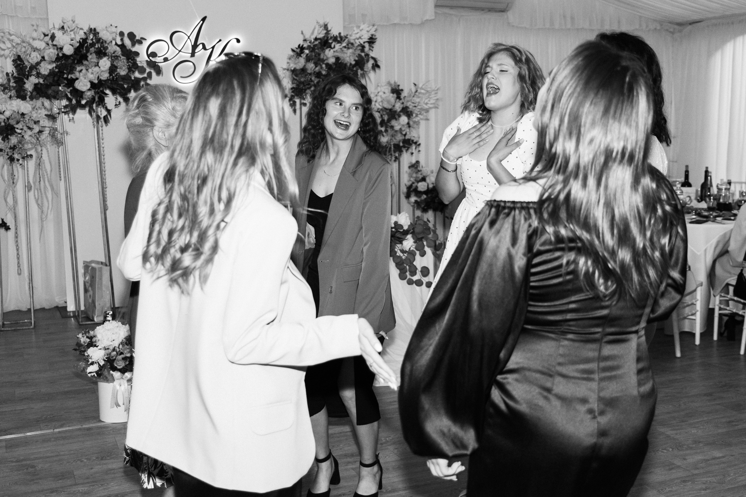 Ксения и Антон (полный день). Фотограф в Барнауле Юлия Садвокасова