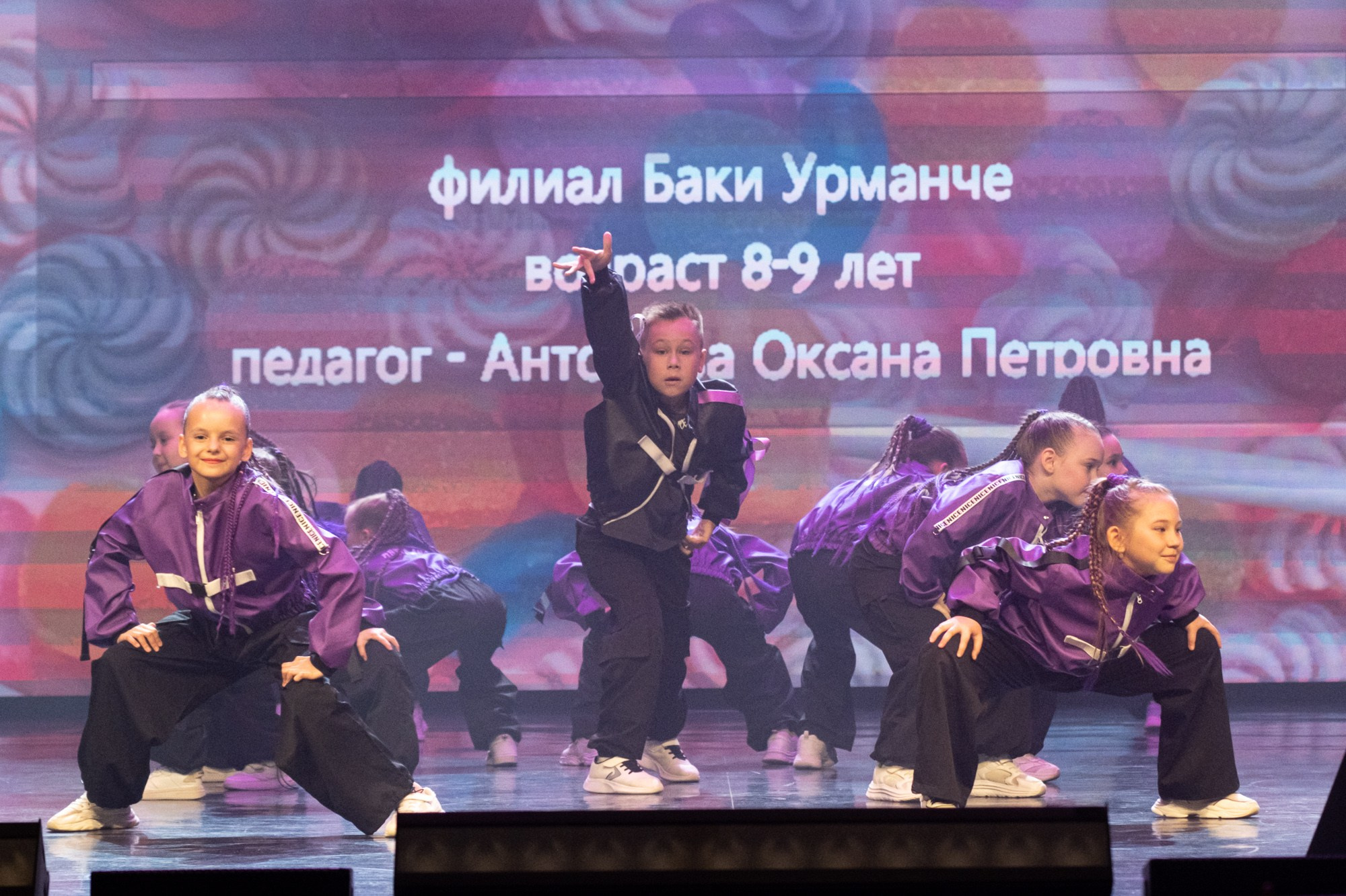 Отчетный концерт студии танца ARTIDANCE. Репортажный фотограф в Казани Павел Серпокрылов