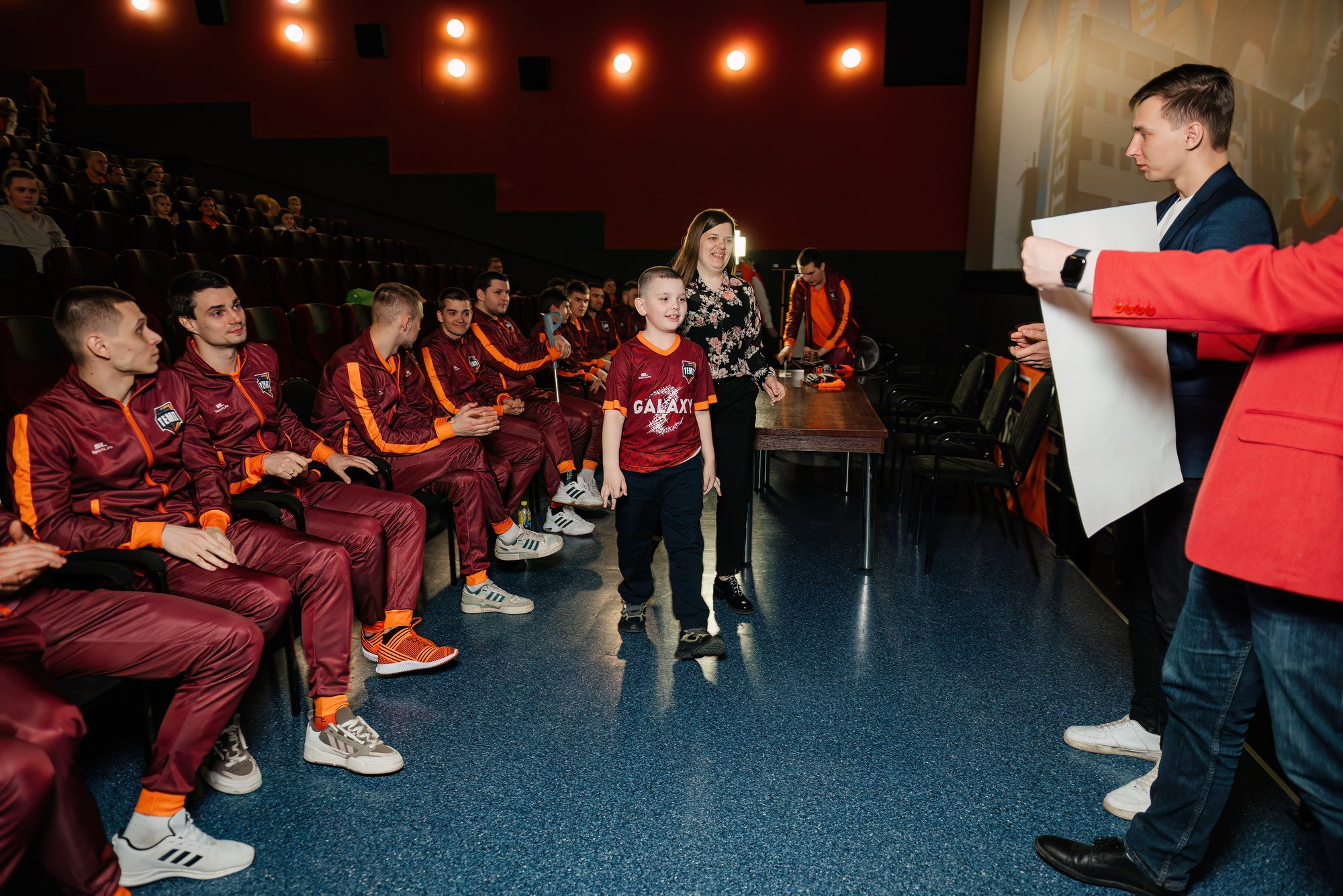 Презентация фильма «ТЕМП: «Профессиональные любители». Свадебный и репортажный фотограф Никита Сницарев в Барнауле