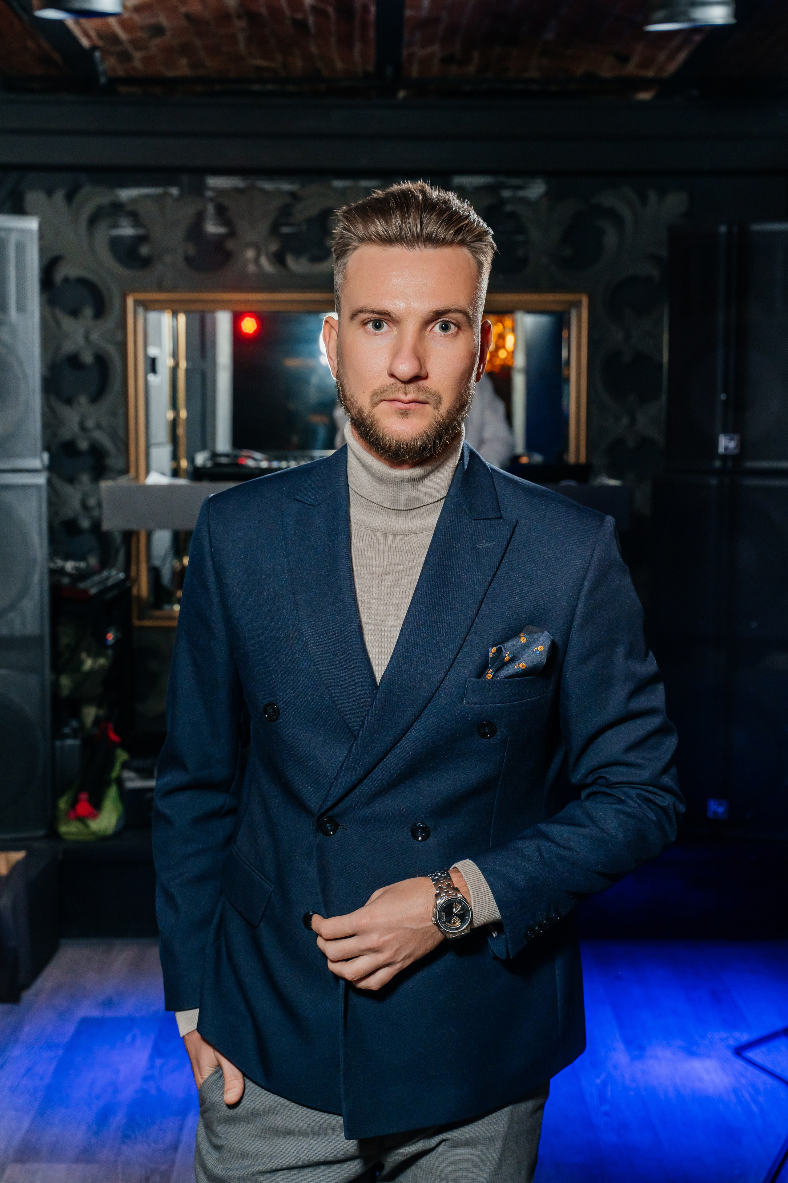 Фотограф на корпоратив. Свадебный фотограф в Новосибирске Maxfotonsk (Максим Сысолятин)