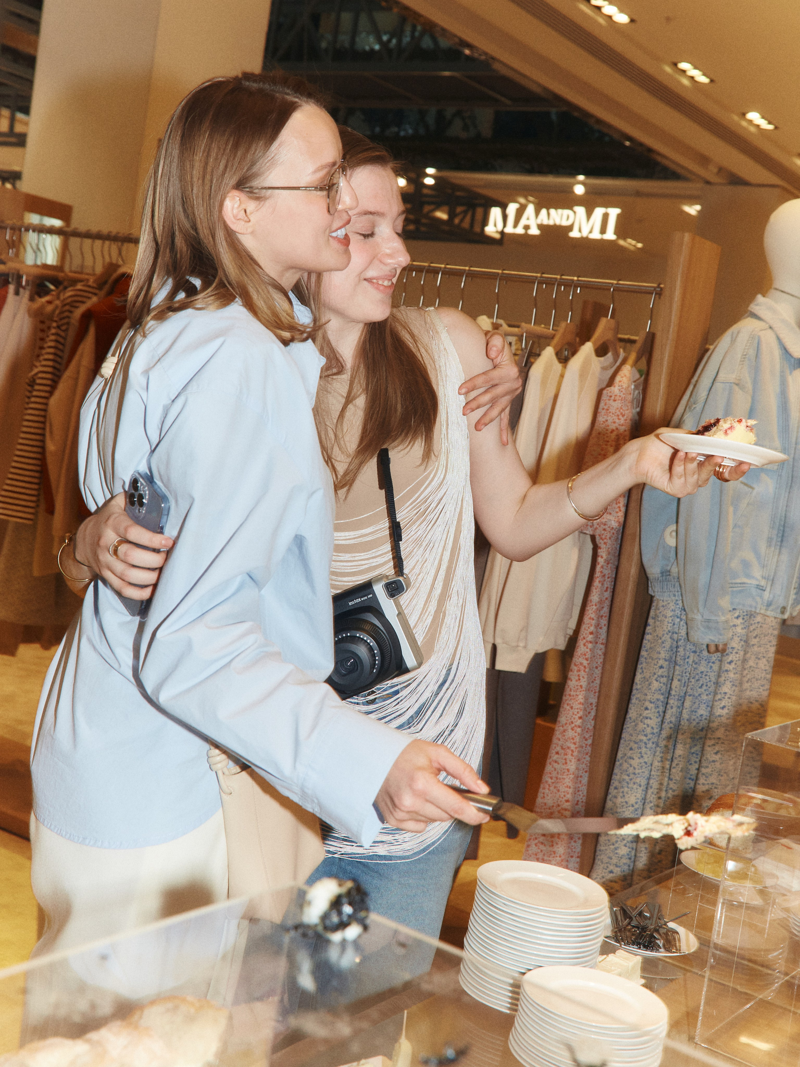 CHAIKA store opening in Tsvetnoy. Photographer Daria Ilkevich