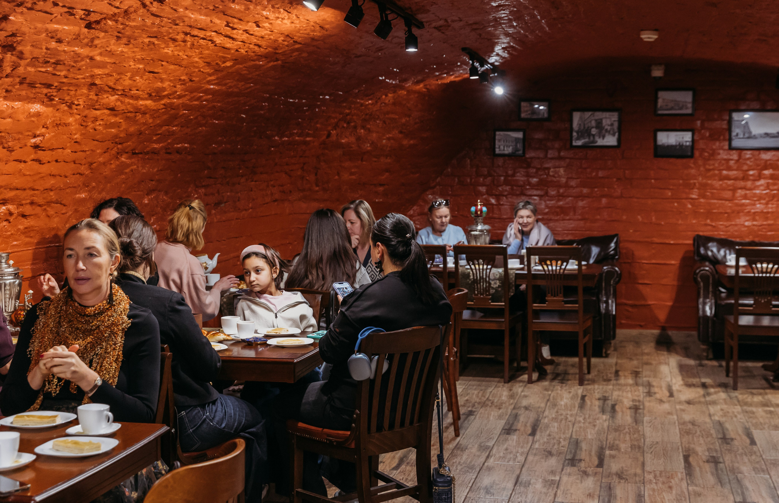 Родные люди «Русское чаепитие». Леся Гаранина. Семейный фотограф/видеограф Москва и область