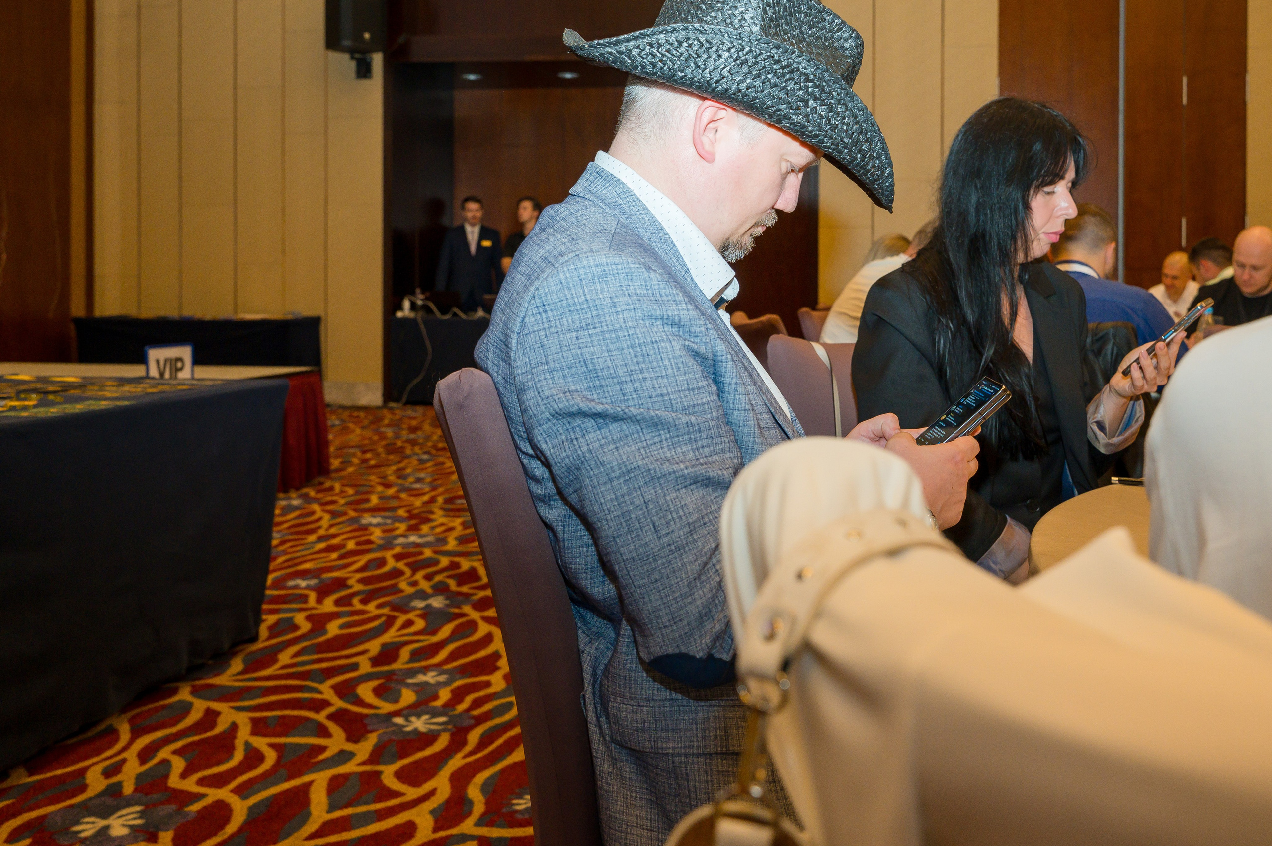 Репортажная съемка с открытия магазина. Фотоуслуги, услуги фотографа, фотографирование важных событий