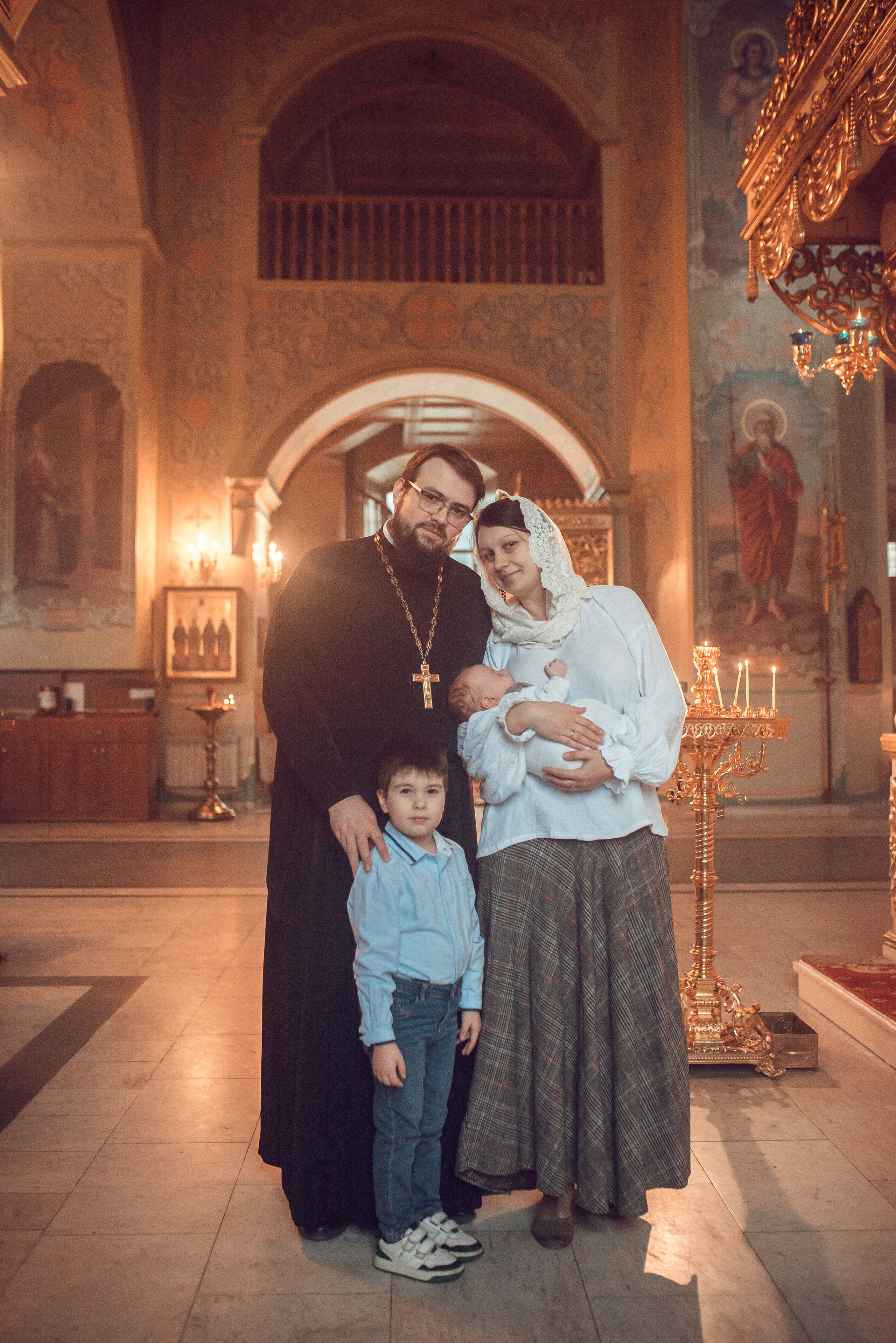 Таинство крещения Тихона. Фотограф на крещение в Саратове Марина Грушина