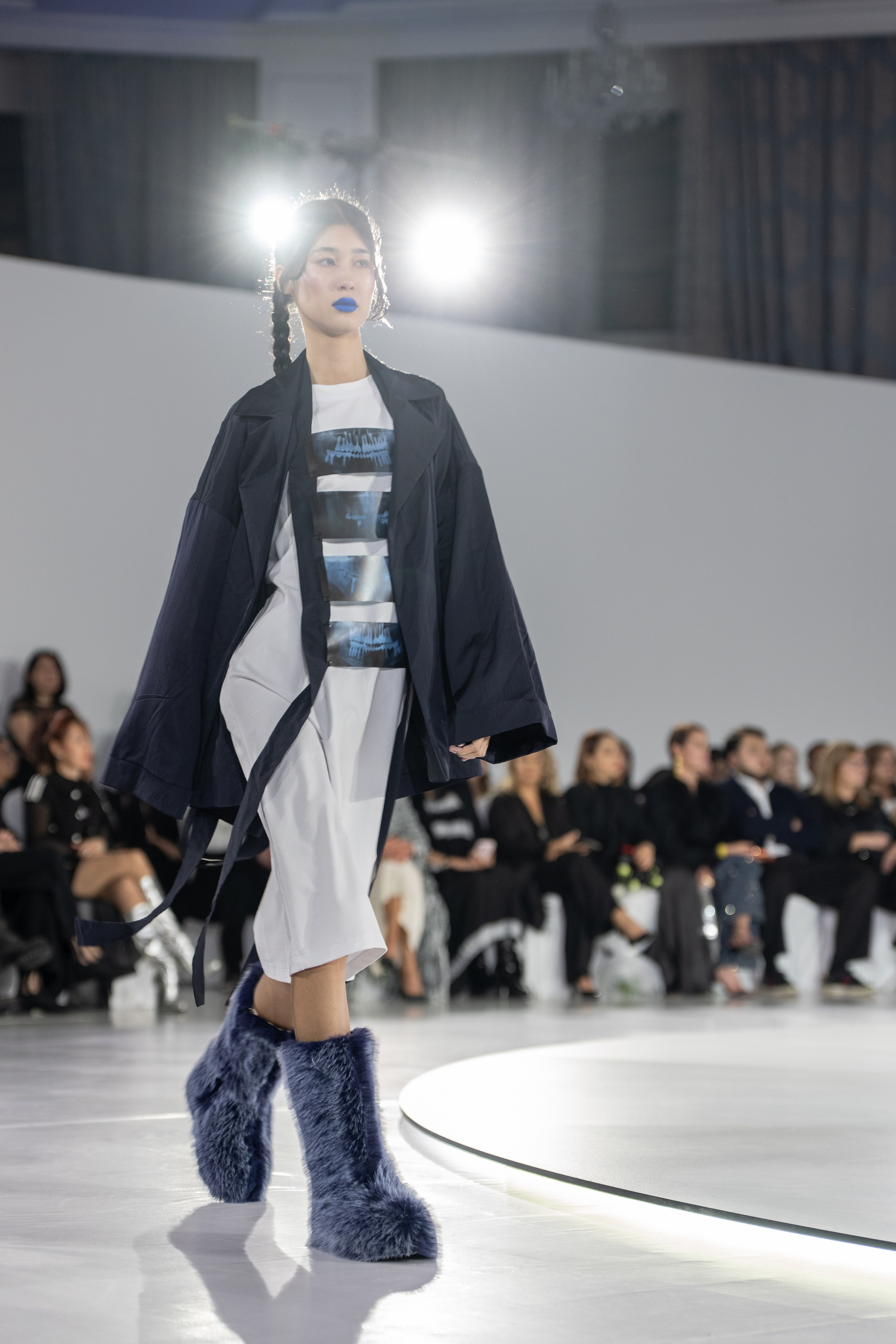 Брэнд Yang Lain. Сайт Алматинского НЮ АРТ, будуар и фэшн фотографа Дениса Карпенко