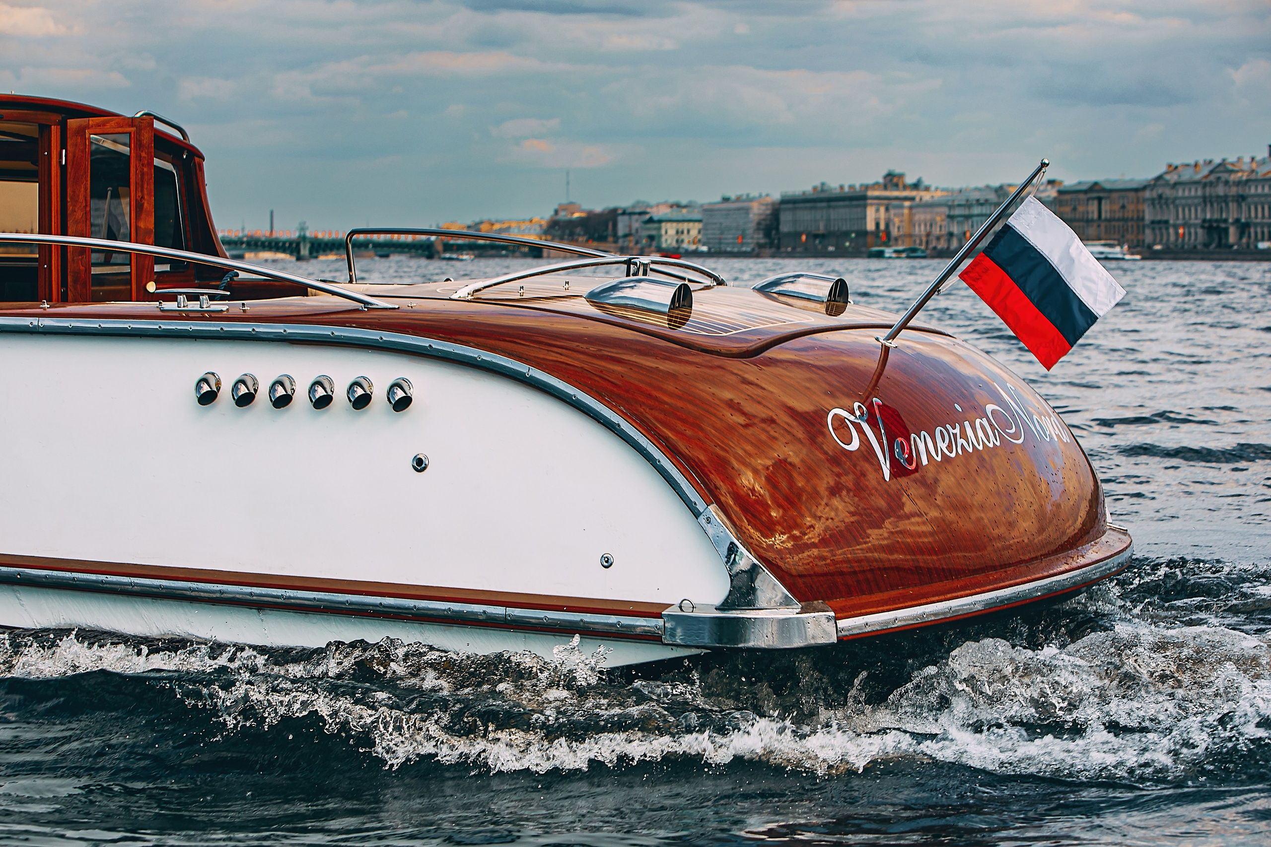 Катер «Venezia Nord». SPB Rent Boats|аренда катеров и теплоходов