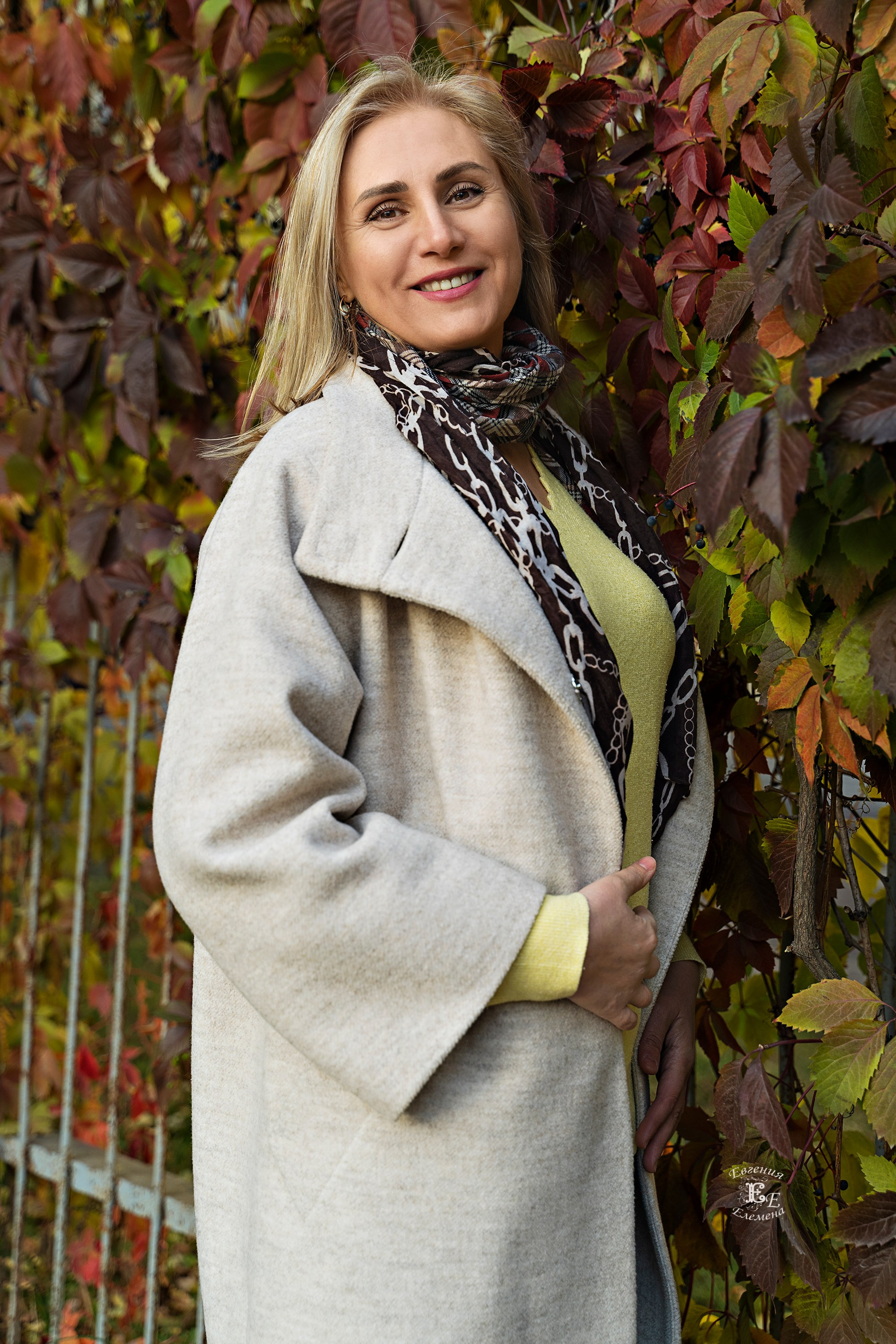 Групповая осенняя фотография. Семейный и портретный фотограф в Санкт-Петербурге Евгения Елемена