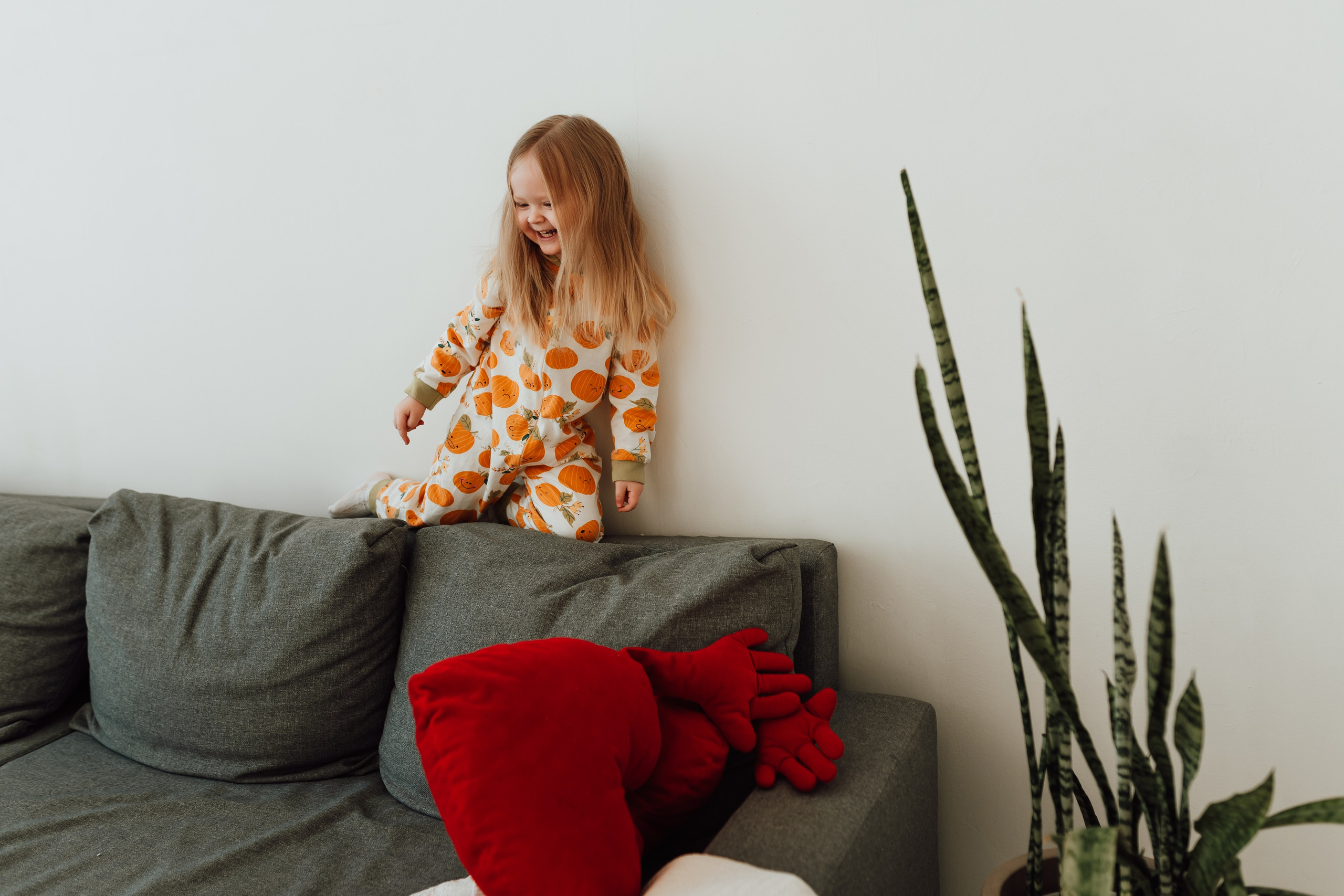 Фотосъемка мамы с дочкой. Фотограф Ким Наталья в Красноярске