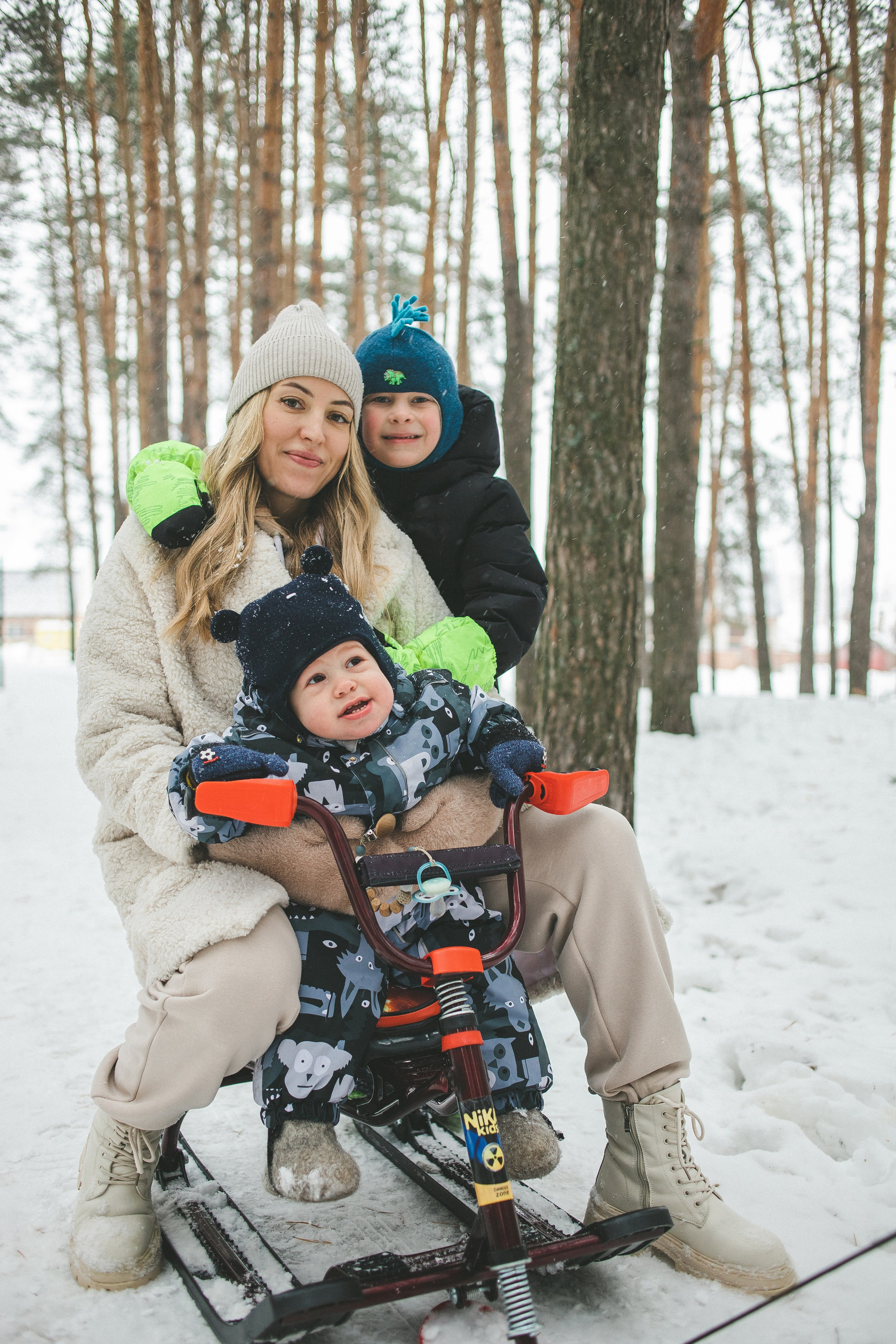Зимняя прогулка. Семейный фотограф г. Димировград Андросова Екатерина
