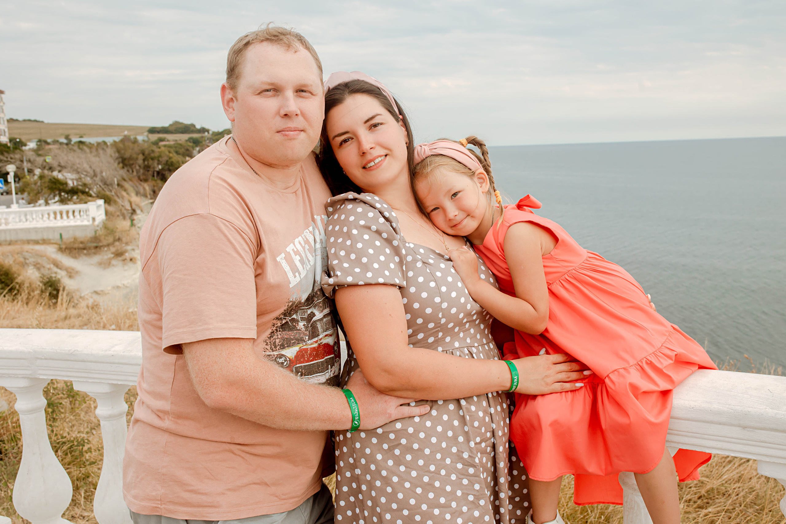 Константин, Анастасия с дочерью. Фотограф в Геленджике, Архипо-Осиповке, Абрау-Дюрсо, Кринице Виктория