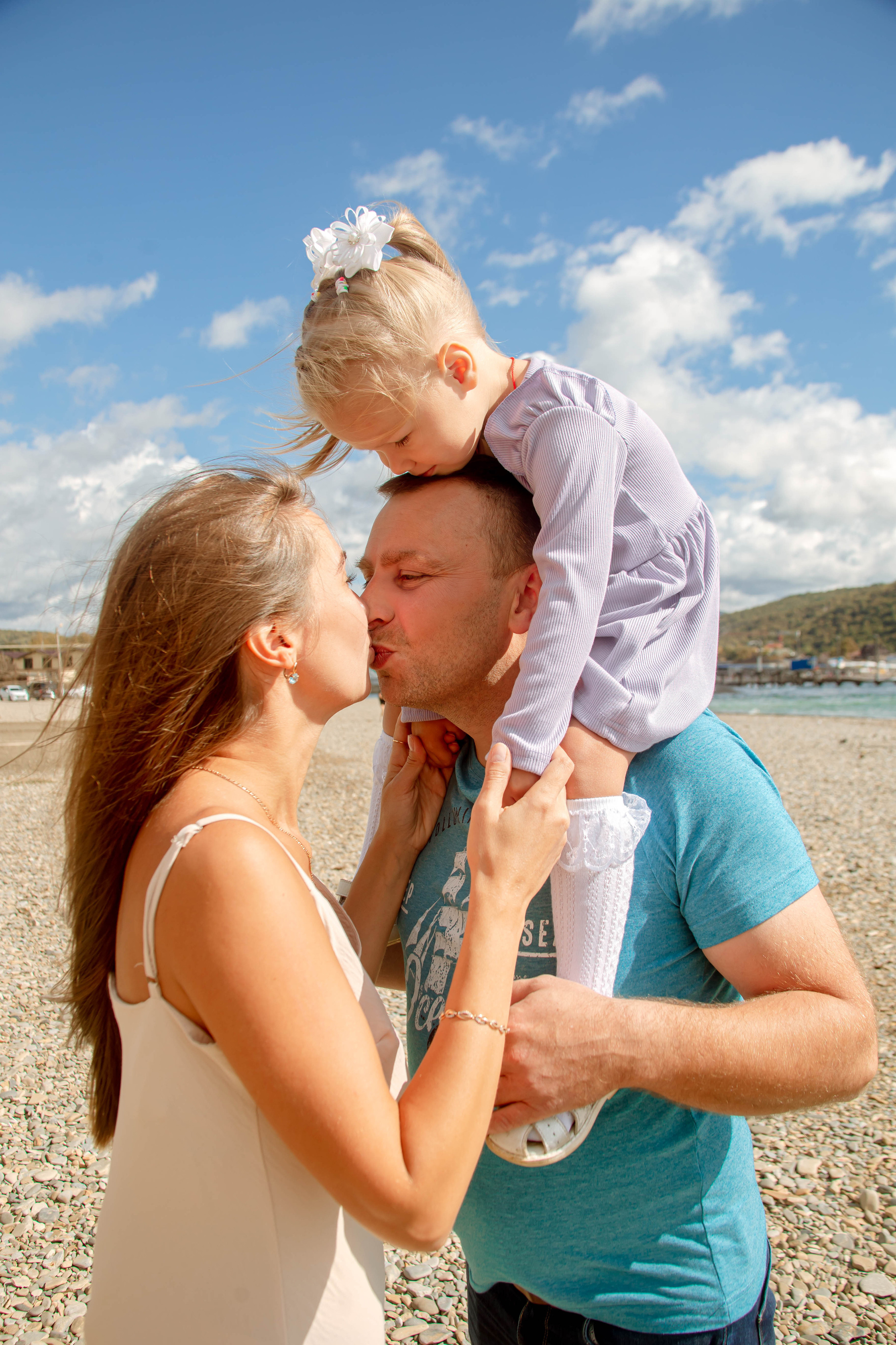 Евгения, Андрей и Полина. Фотограф в Геленджике, Архипо-Осиповке, Абрау-Дюрсо, Кринице Виктория