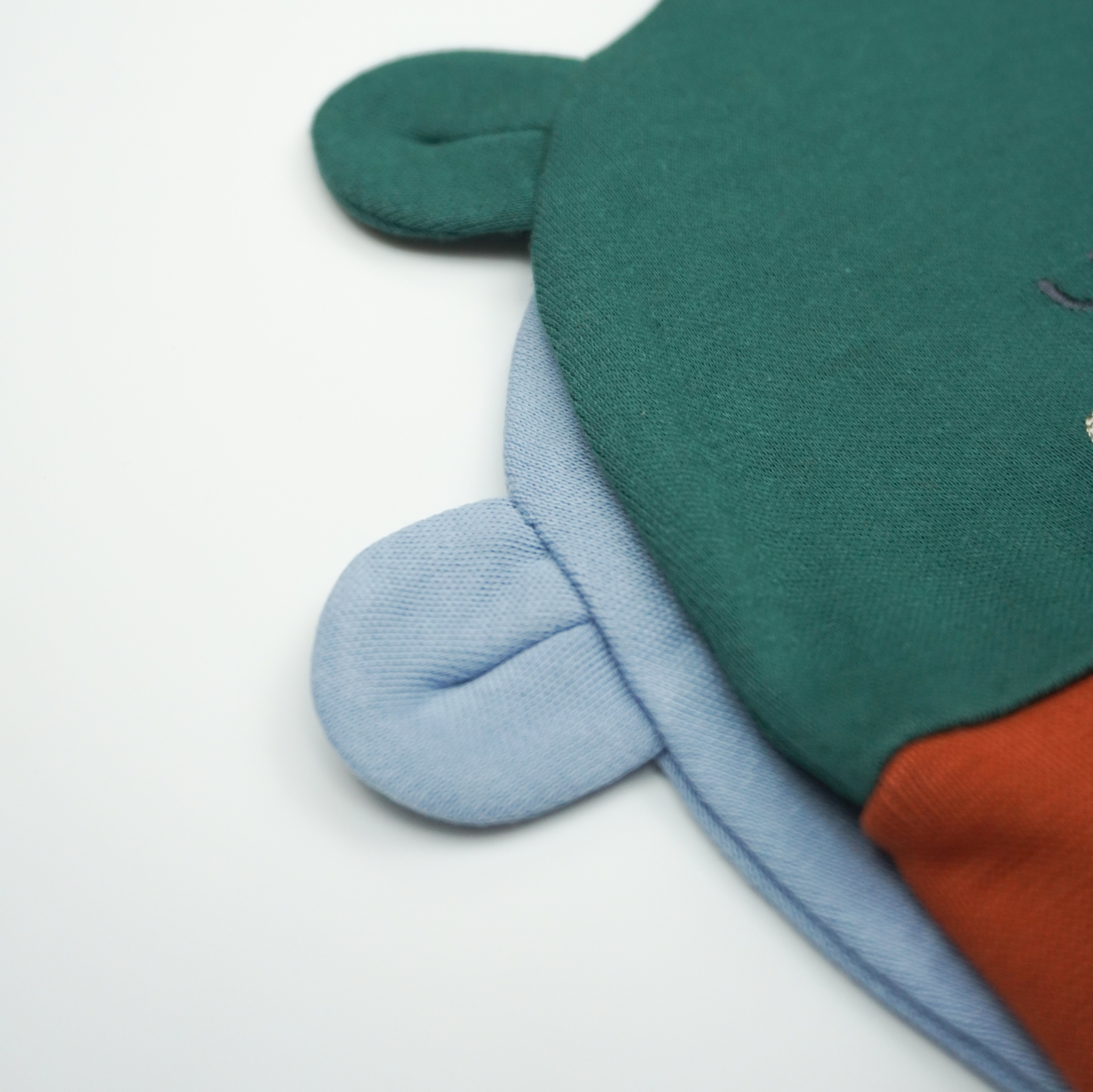 Одежда. Кузнецова Мария — профессиональный фотограф в Санкт-Петербурге | Предметная фотосъёмка, модельные тесты, актёрское портфолио, концерты