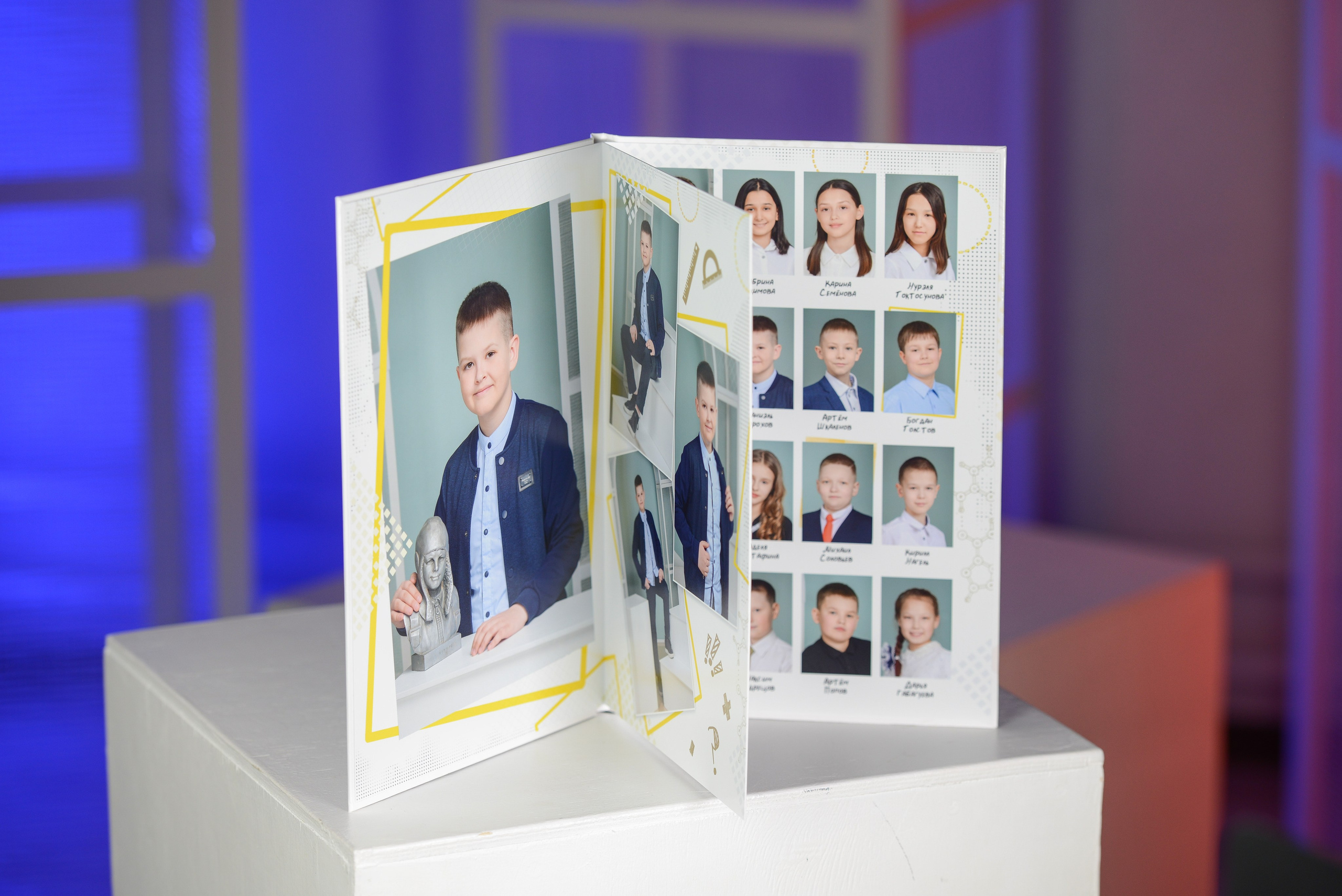 Альбом на 2 разворота. Татьяна Гойда портретный и семейный фотограф Ленск. Выпускные альбомы