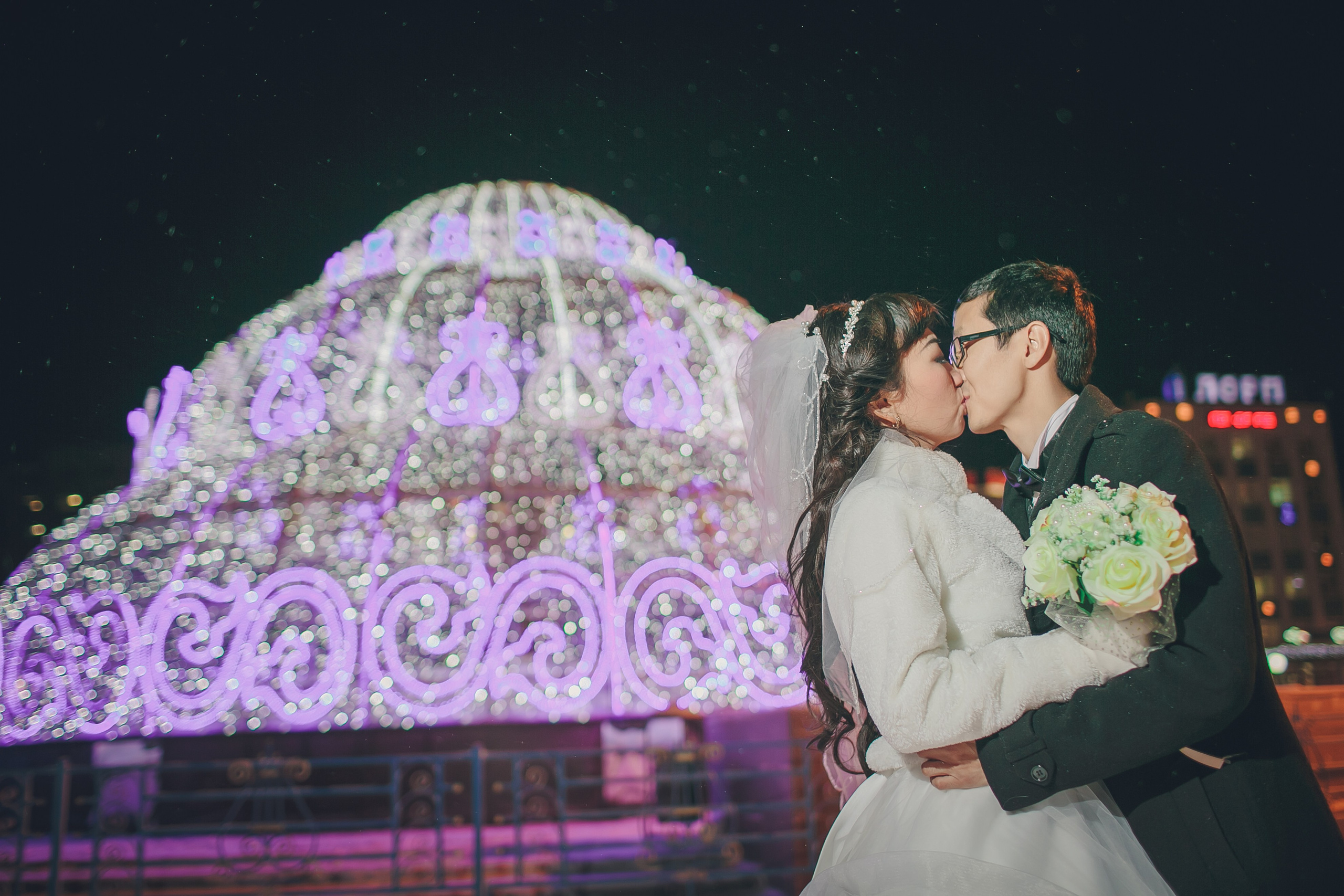 Зимнее свадебное фото. Фотограф Надежда Куин, Якутск