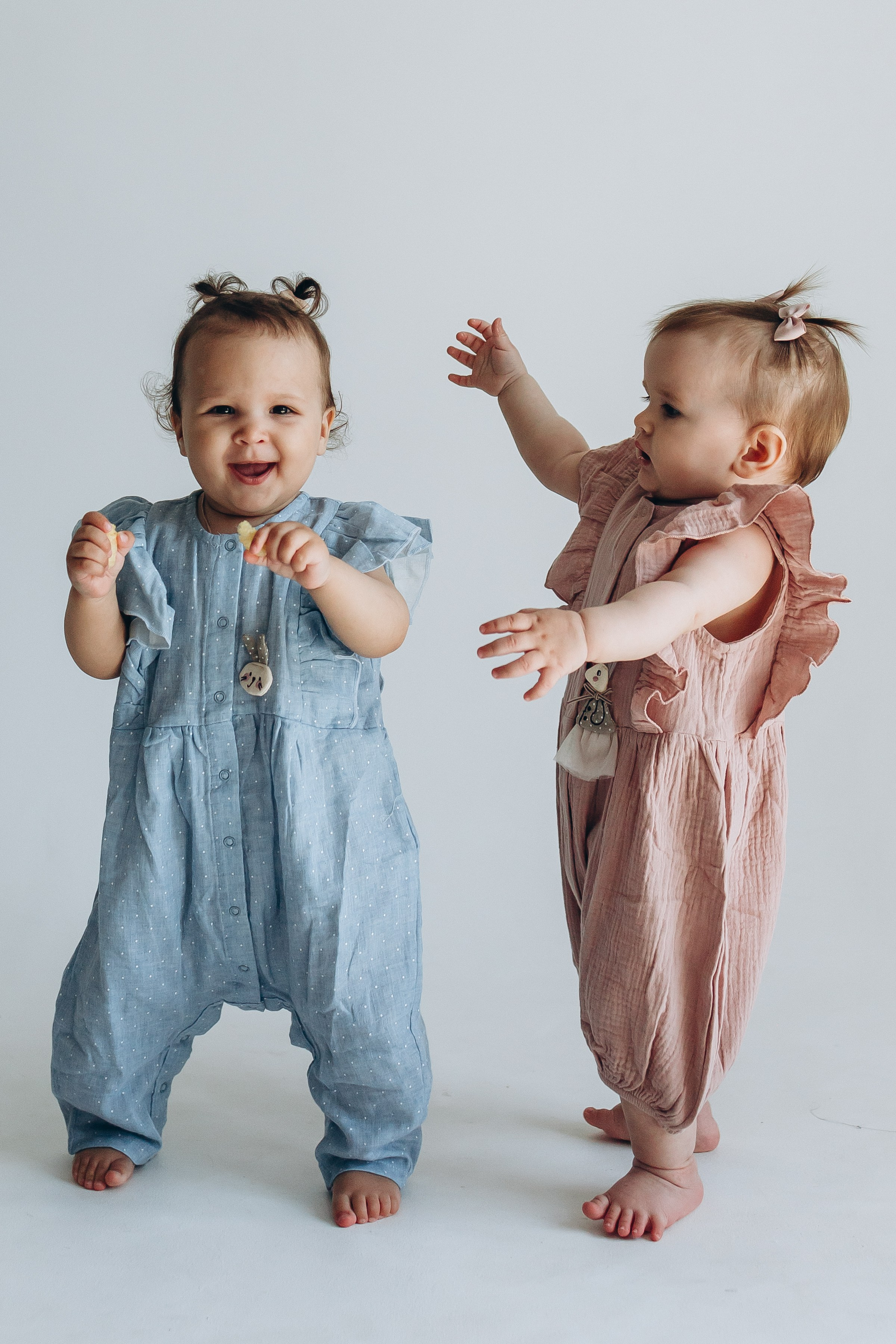 Семейная фотосессия к первому годику. Семейный фотограф в Волгодонске Краченцева Анна