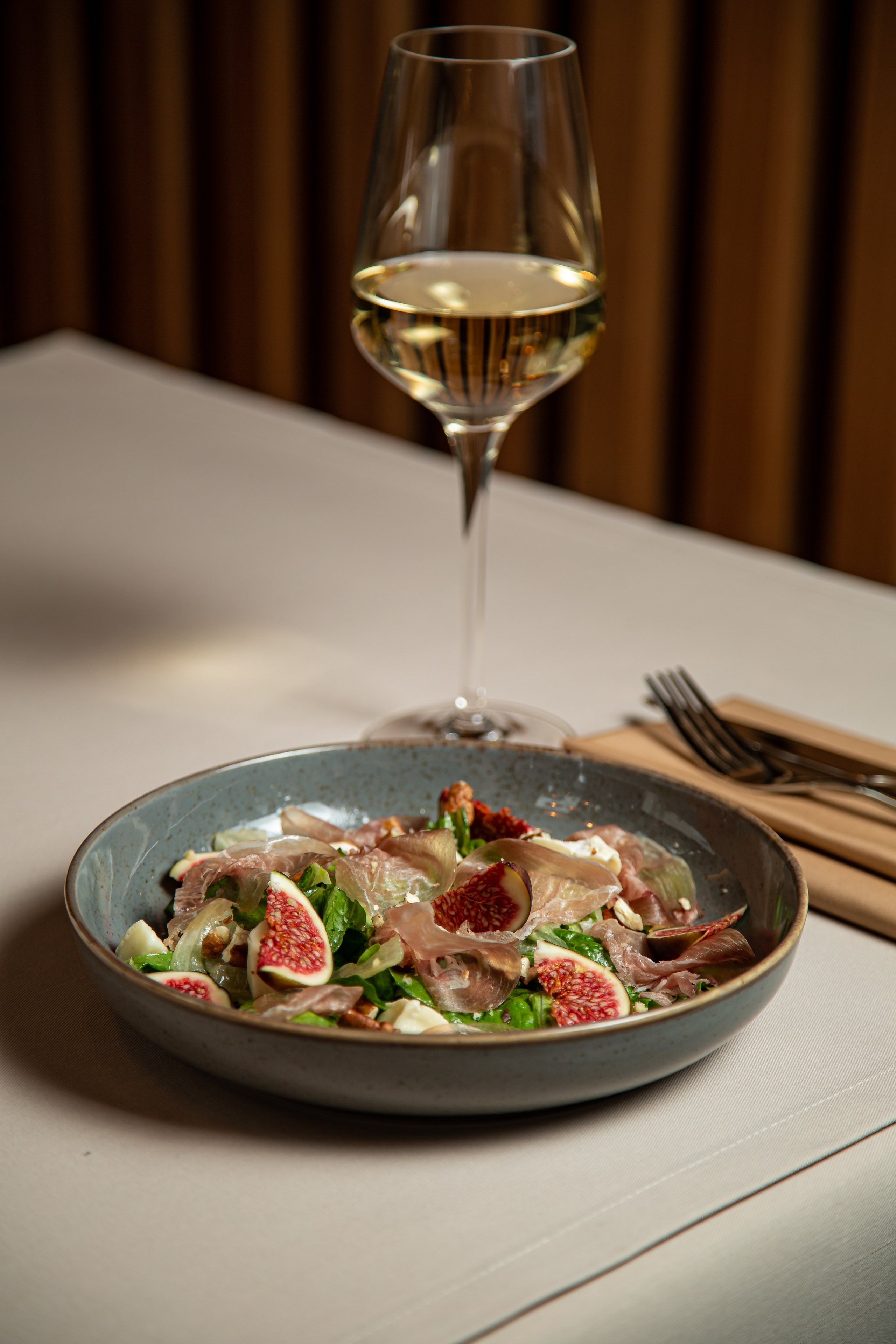 Фотограф Москва — найти фотографа в Москве для съемки в ресторан