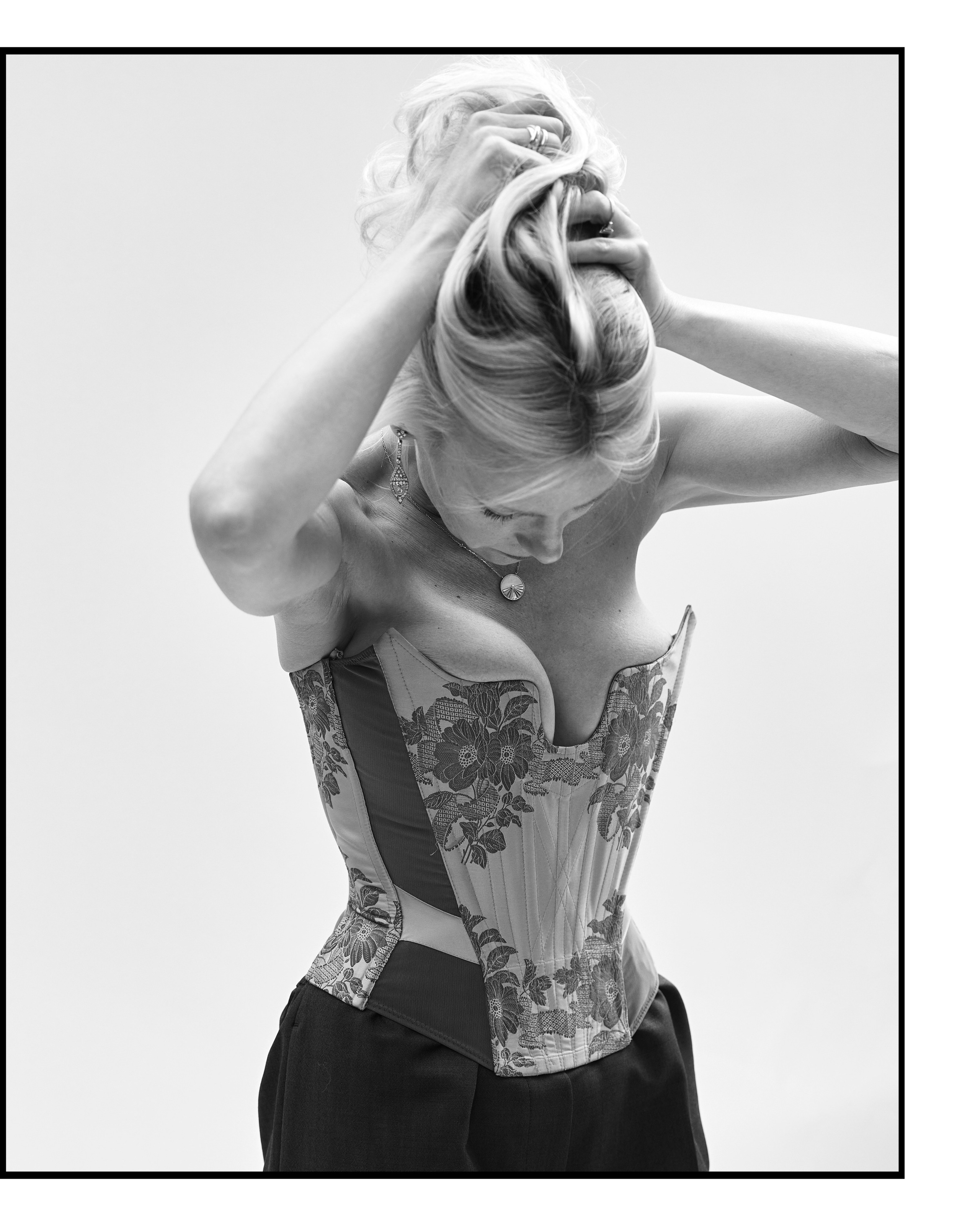 Проект ВНЕ КАДРА. Фотограф актерского портфолио Юлия Корытов