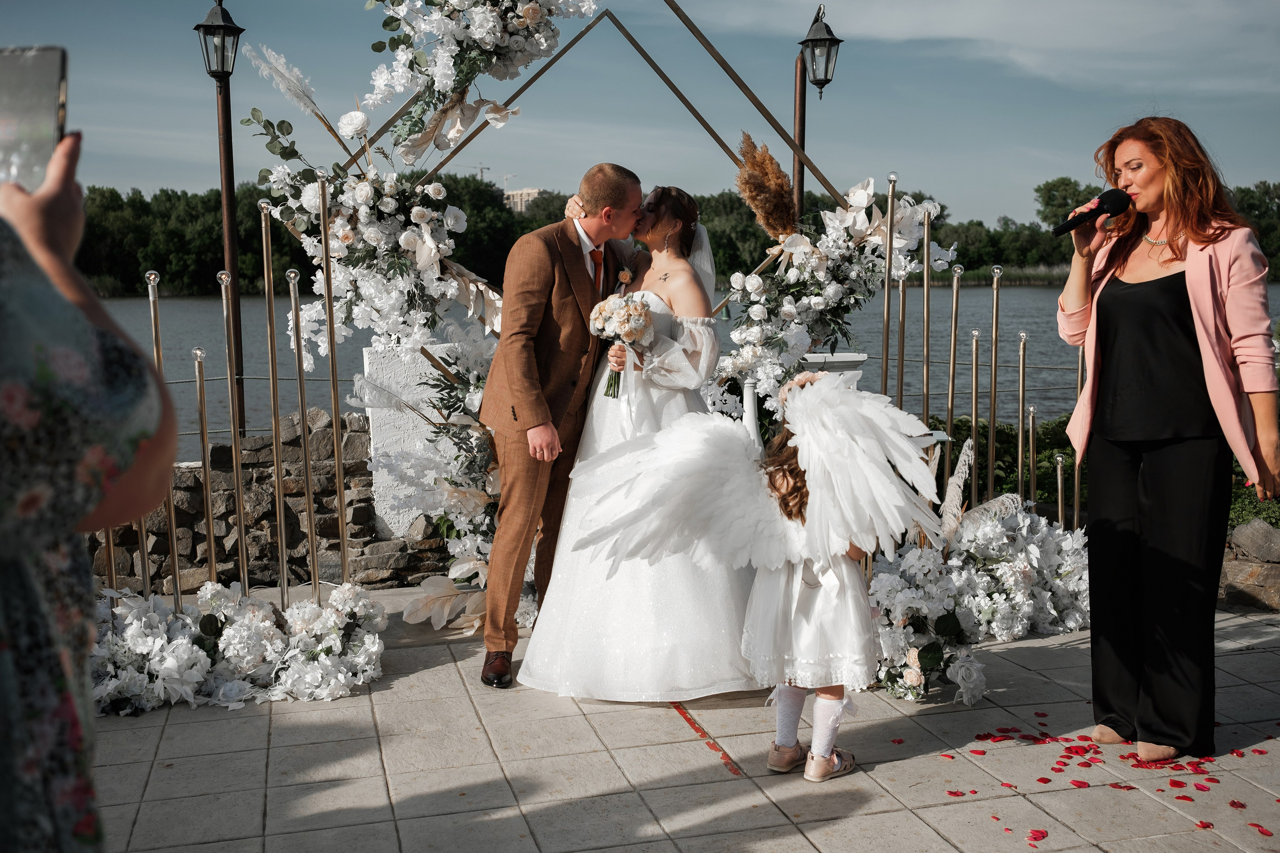 Максим и Дарья. Свадебный фотограф | репортаж | праздники | крещение