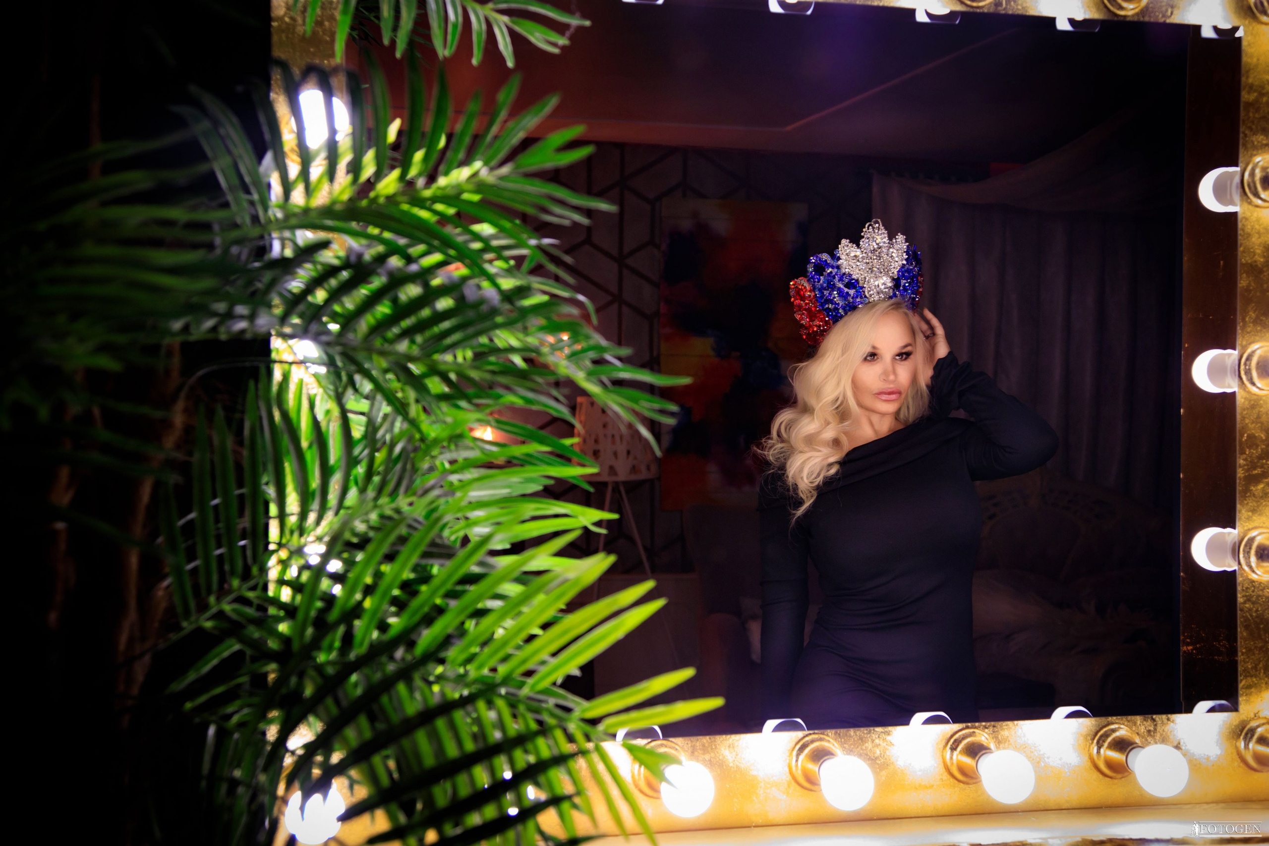 Очарование зрелости: Фотосессии в студии Fotogen. Интерьерная фотостудия FOTOGEN г. Краснодар