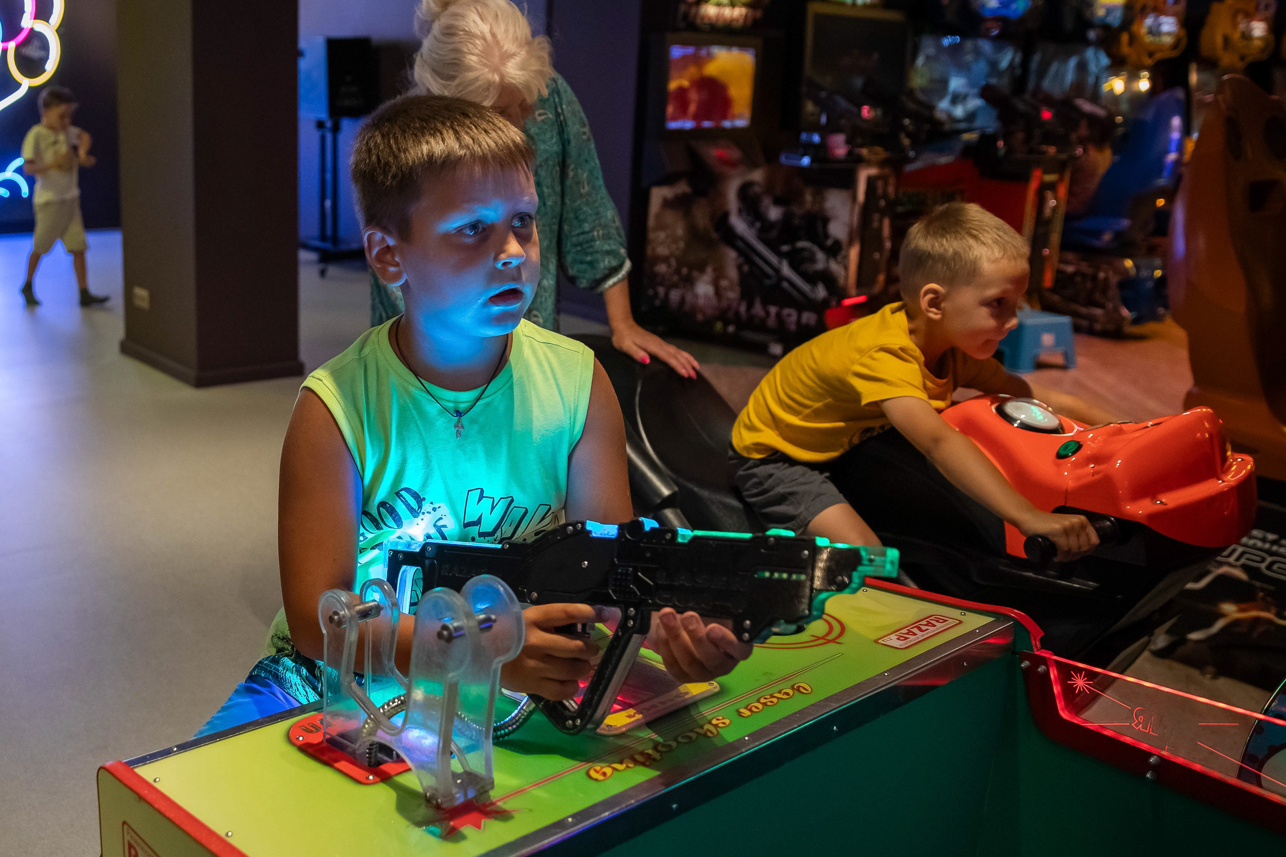 Отпетые мошенники в Mouse House. NesterovaMaria.ru