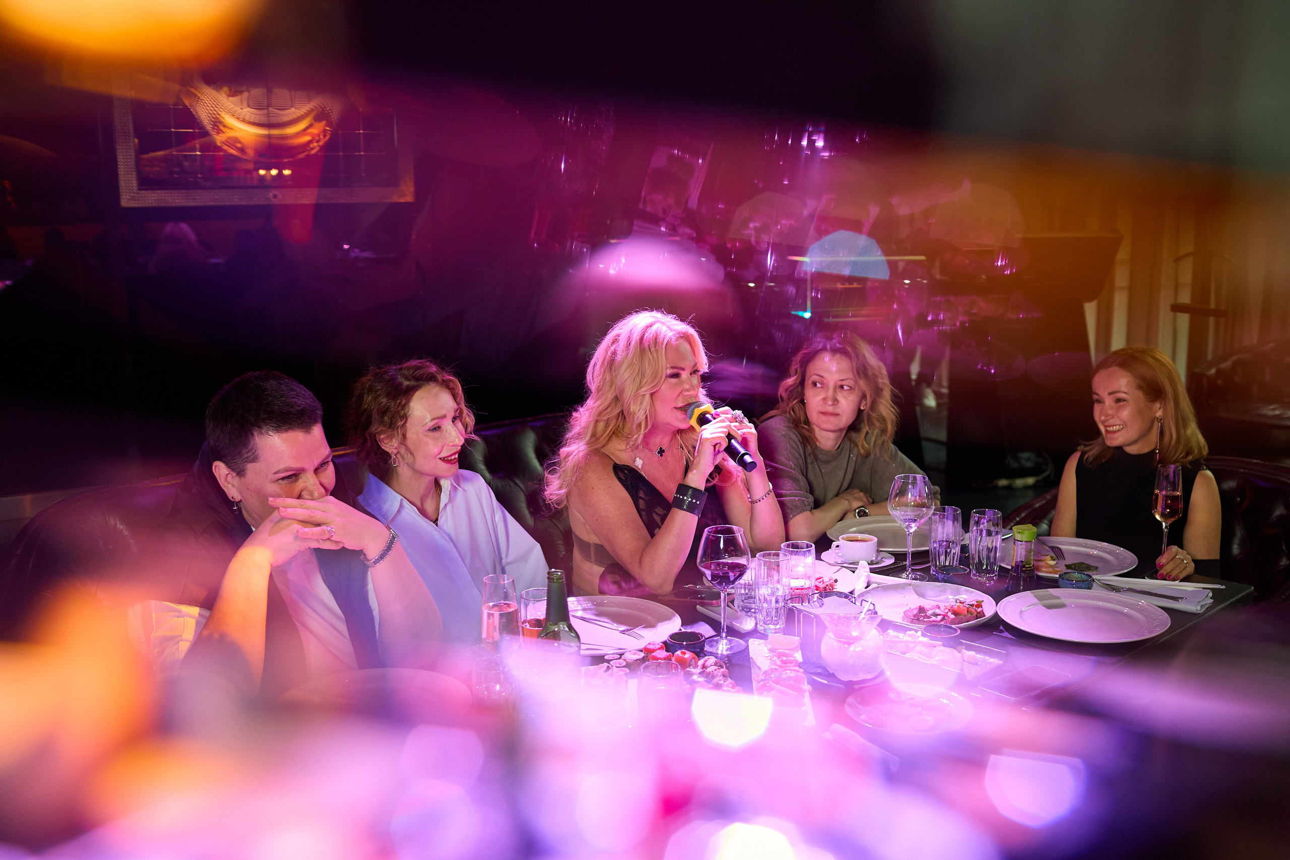 Юбилей в City Voice & Six Floor. Александр Осин — корпоративный и семейный фотограф в Москве