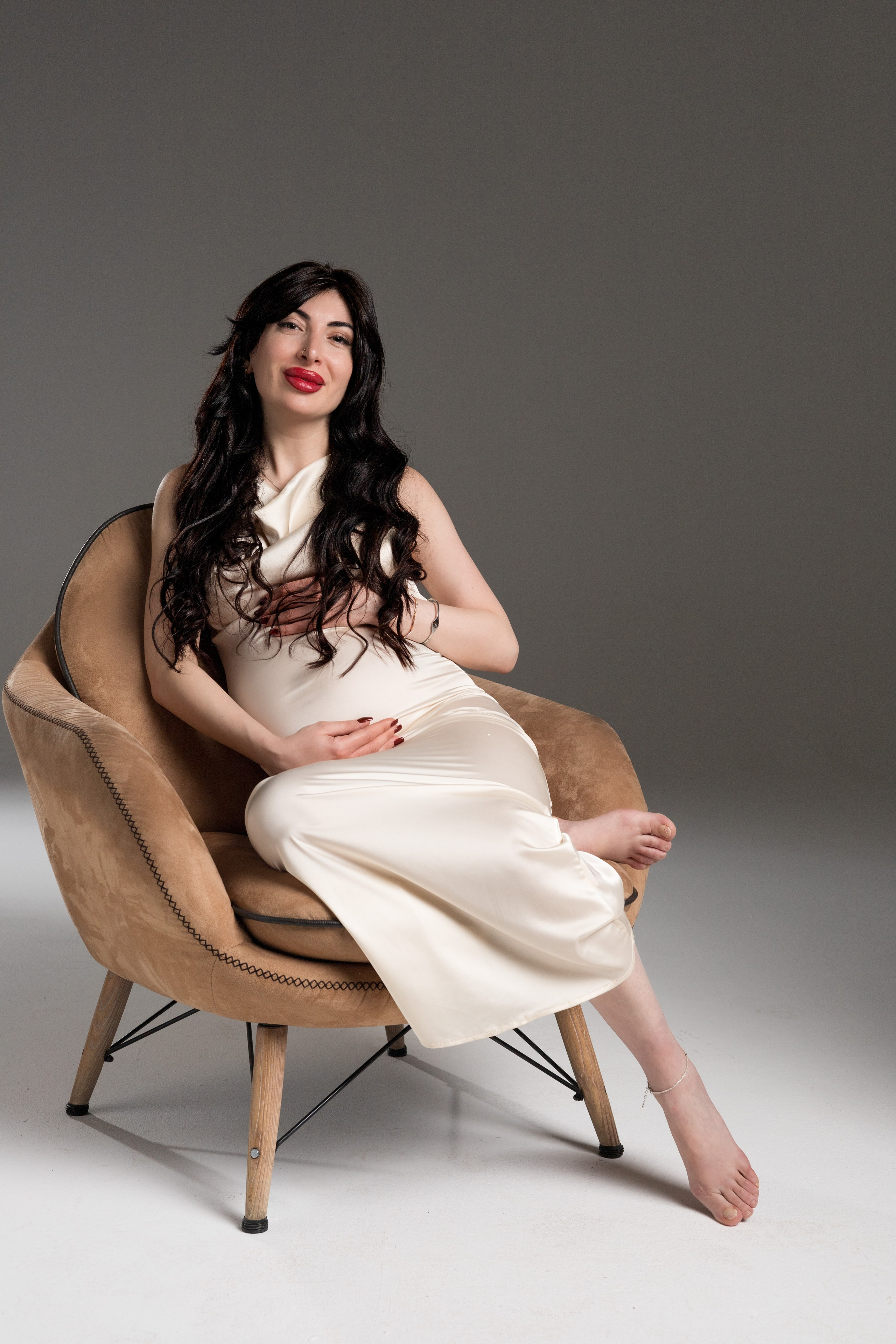 Гаяне в ожидании. ФОТОГРАФ МОСКВА ЮЛИЯ ИБРАГИМ