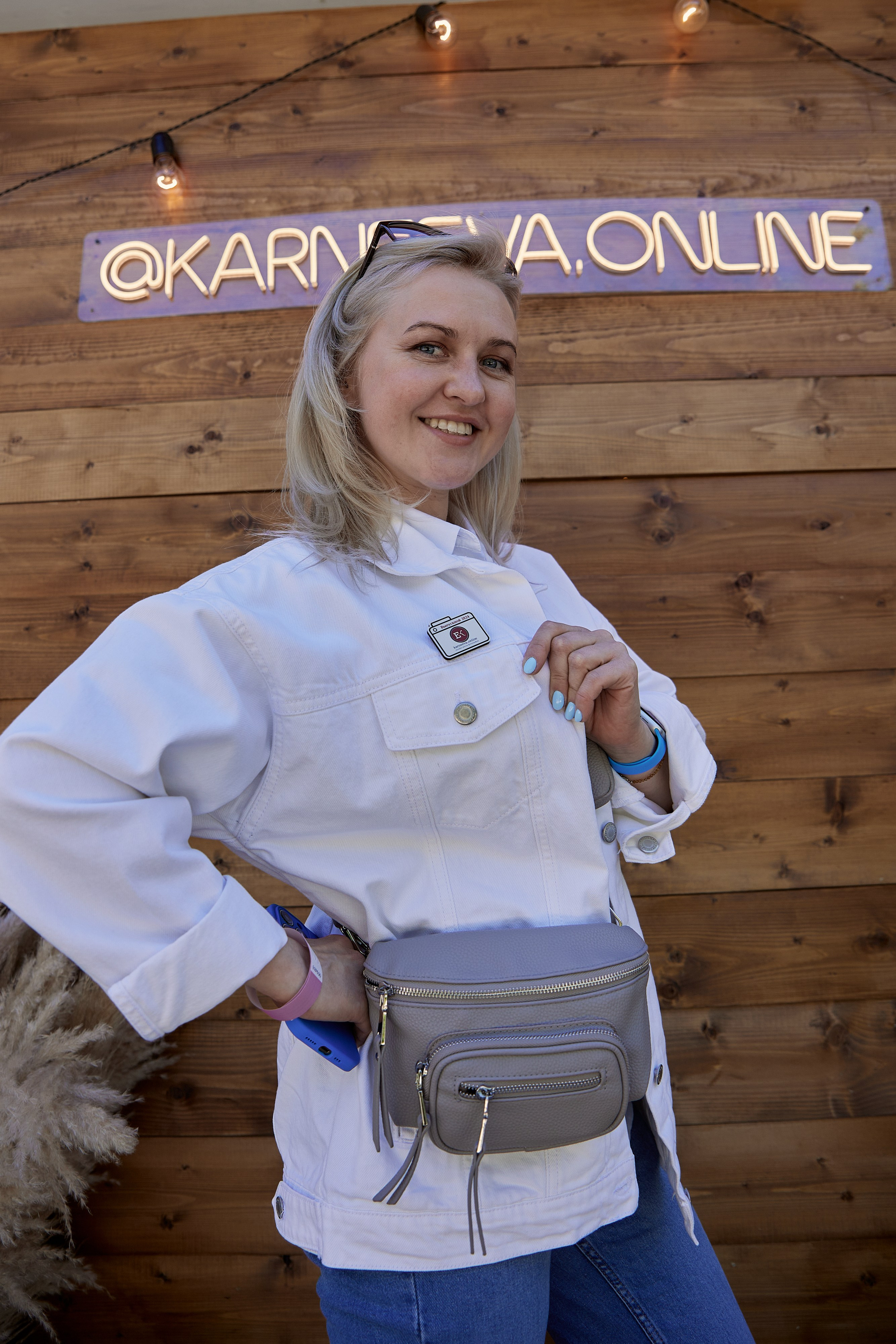 Выпускной Karneeva.online 2024. Репортажный и семейный фотограф Ухова Наталья в Москве