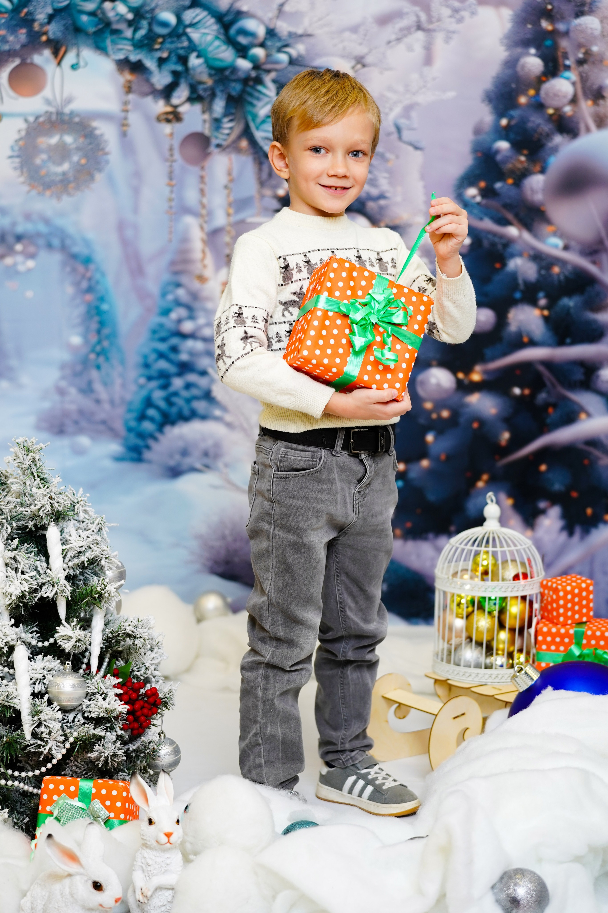 НОВЫЙ ГОД. Фотостудия Лучшие моменты Выпускные альбомы, школьные, юбилейные фотокниги Ростов-на-Дону