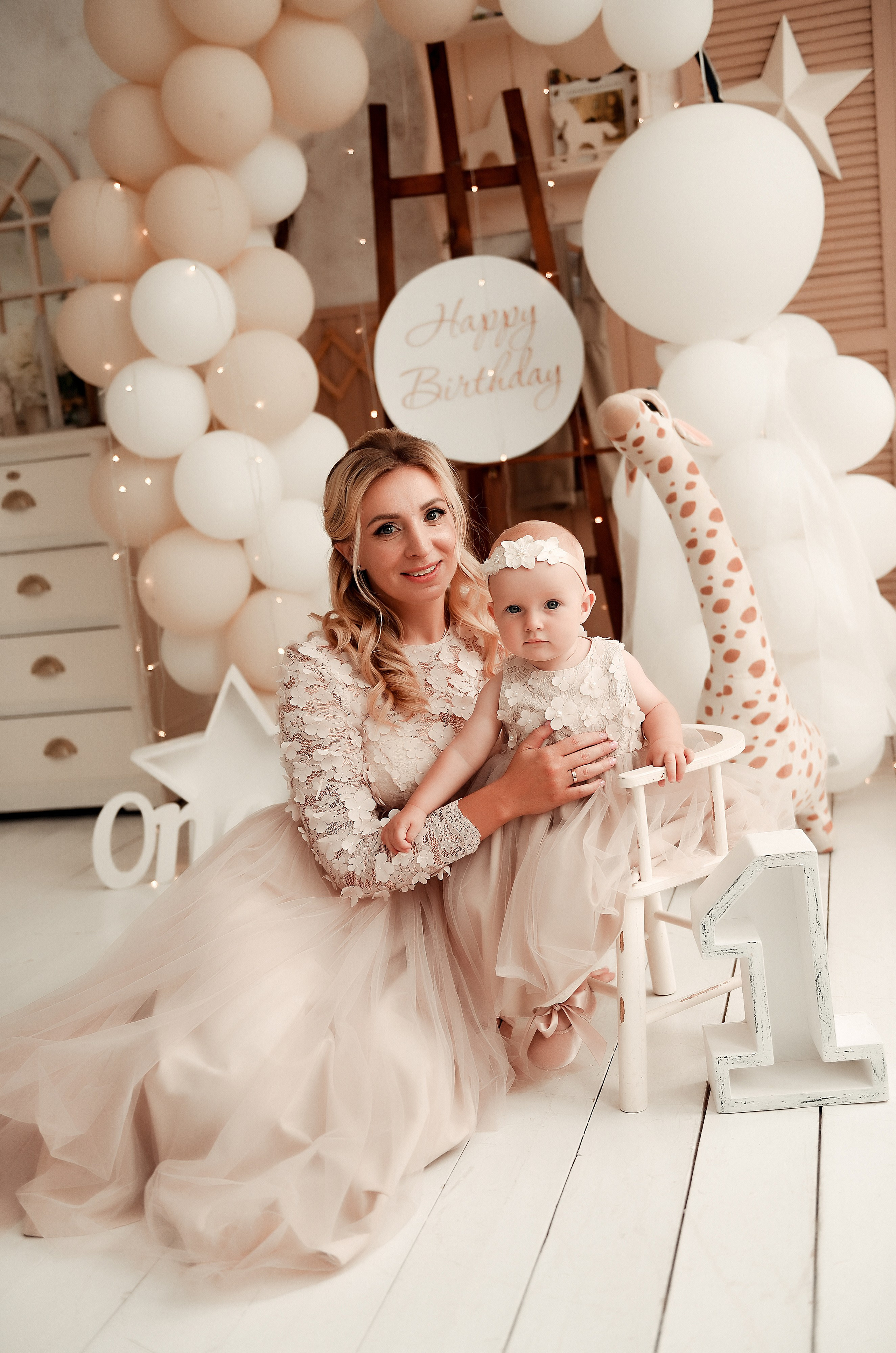 Семейная на 1 годик. Свадебный, семейный, детский, контент фотограф в Омске Максим Ильин