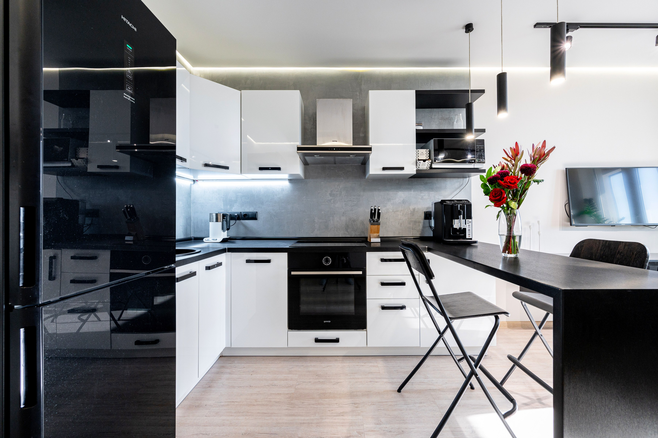 Квартира под суточную аренду на ул. Тамбасова. Интерьерный фотограф. Фото- видеосъемка недвижимости Санкт-Петербург