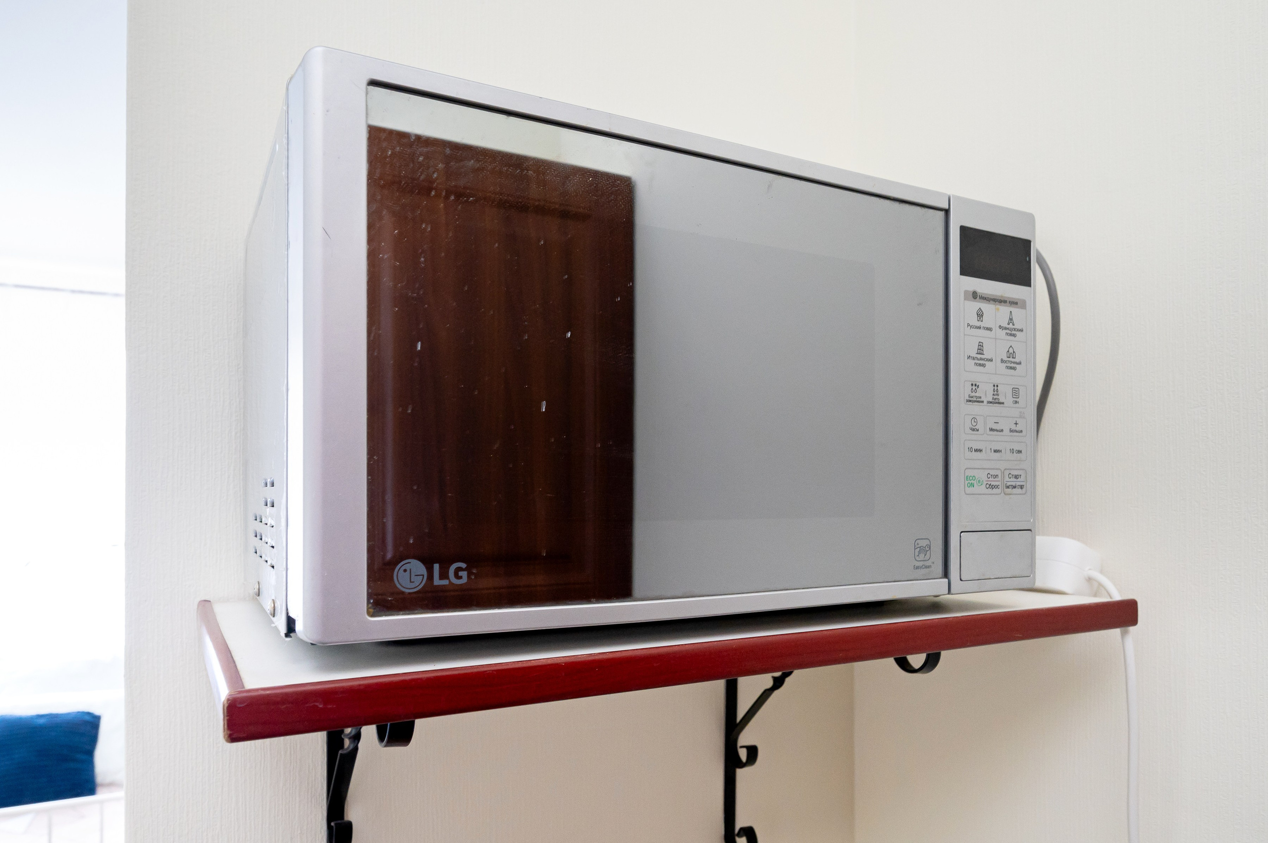 Студия на Дунайском. Интерьерный фотограф. Фото- видеосъемка недвижимости Санкт-Петербург