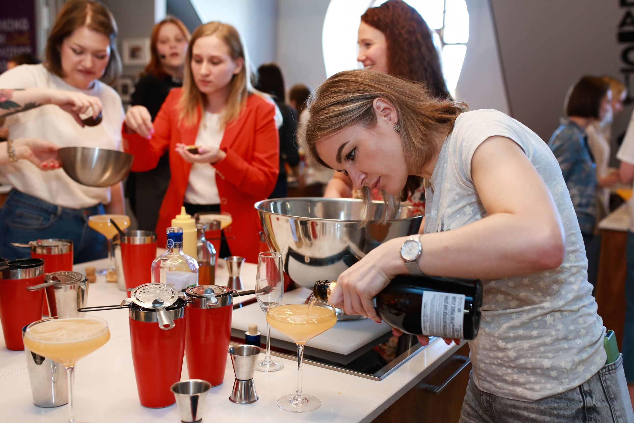 Коктейльное караоке для «Яндекс». Репортажный и портретный фотограф Полина Ершова