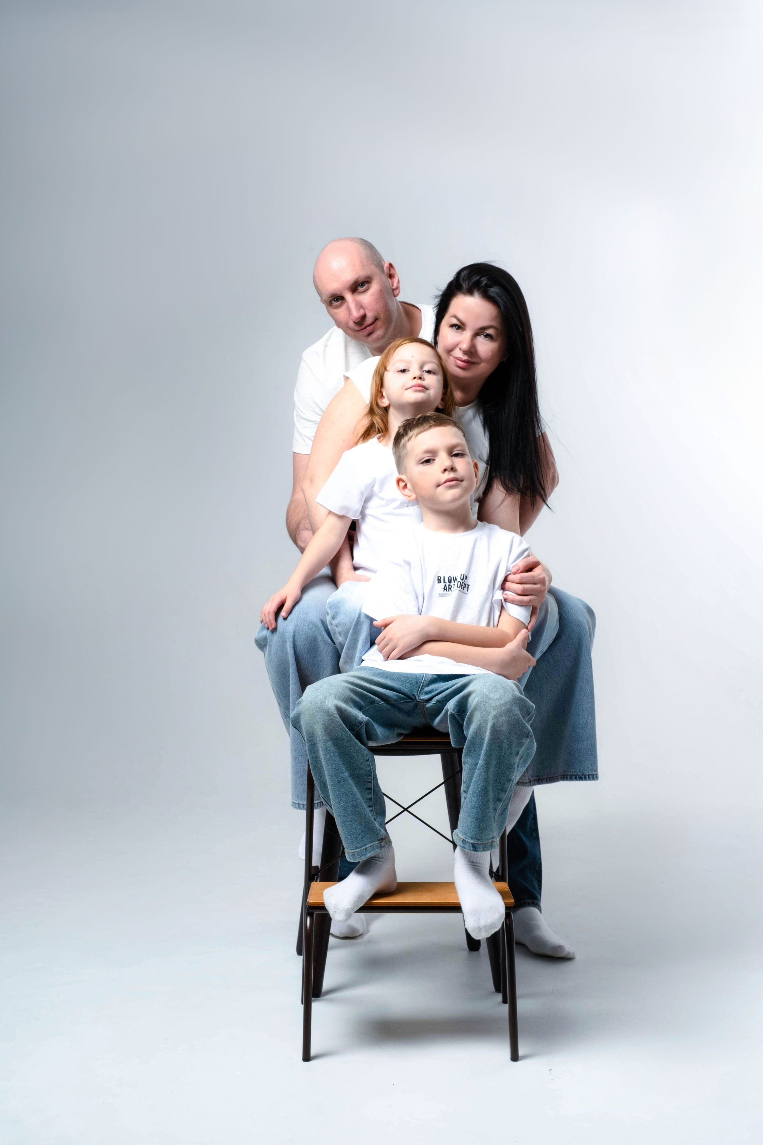 Семья Васютиных. Студийный, портретный, семейный фотограф Южно-Сахалинска Яна Радаева