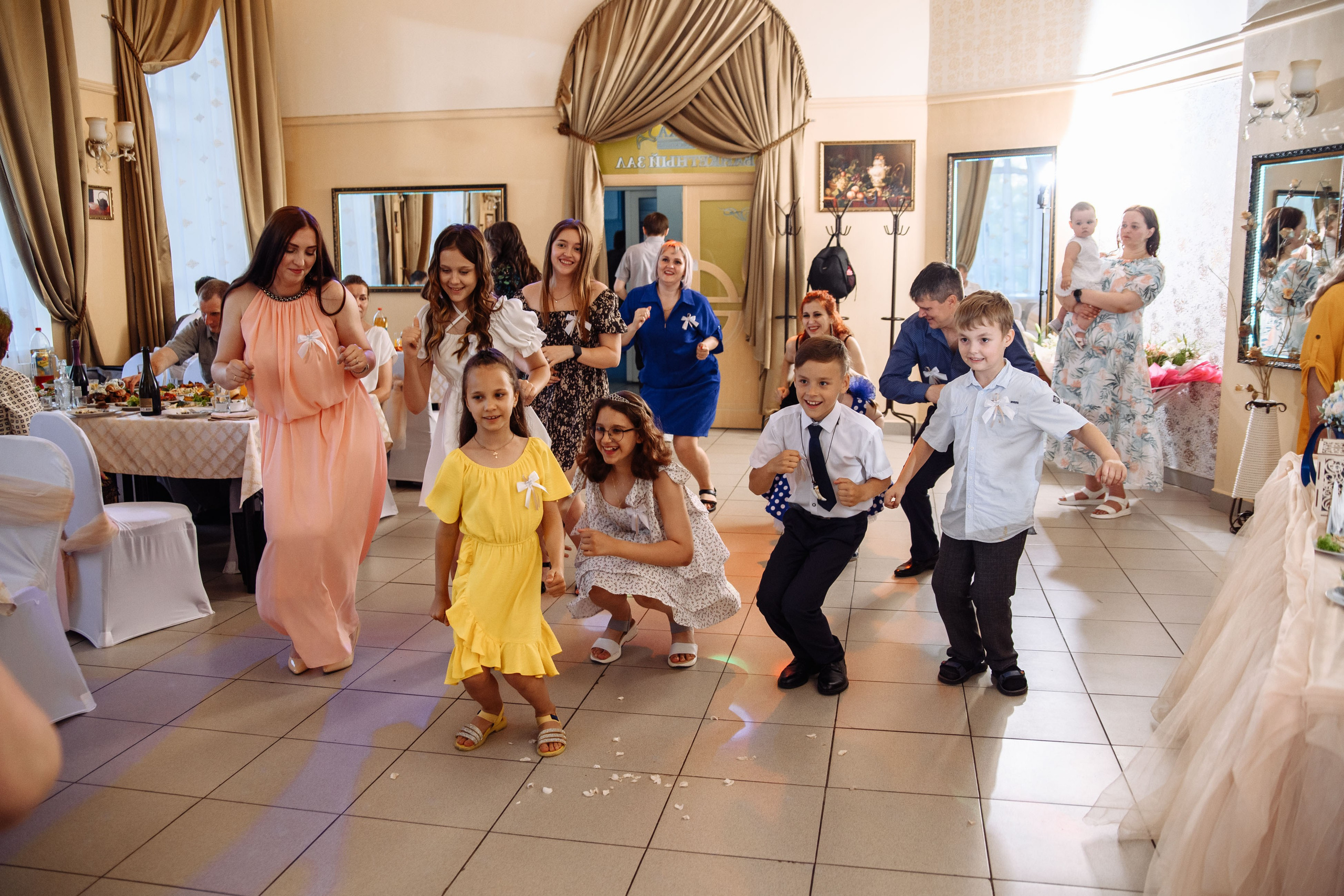 Свадебный банкет. Семейный фотограф Анна Лищук г. Таганрог