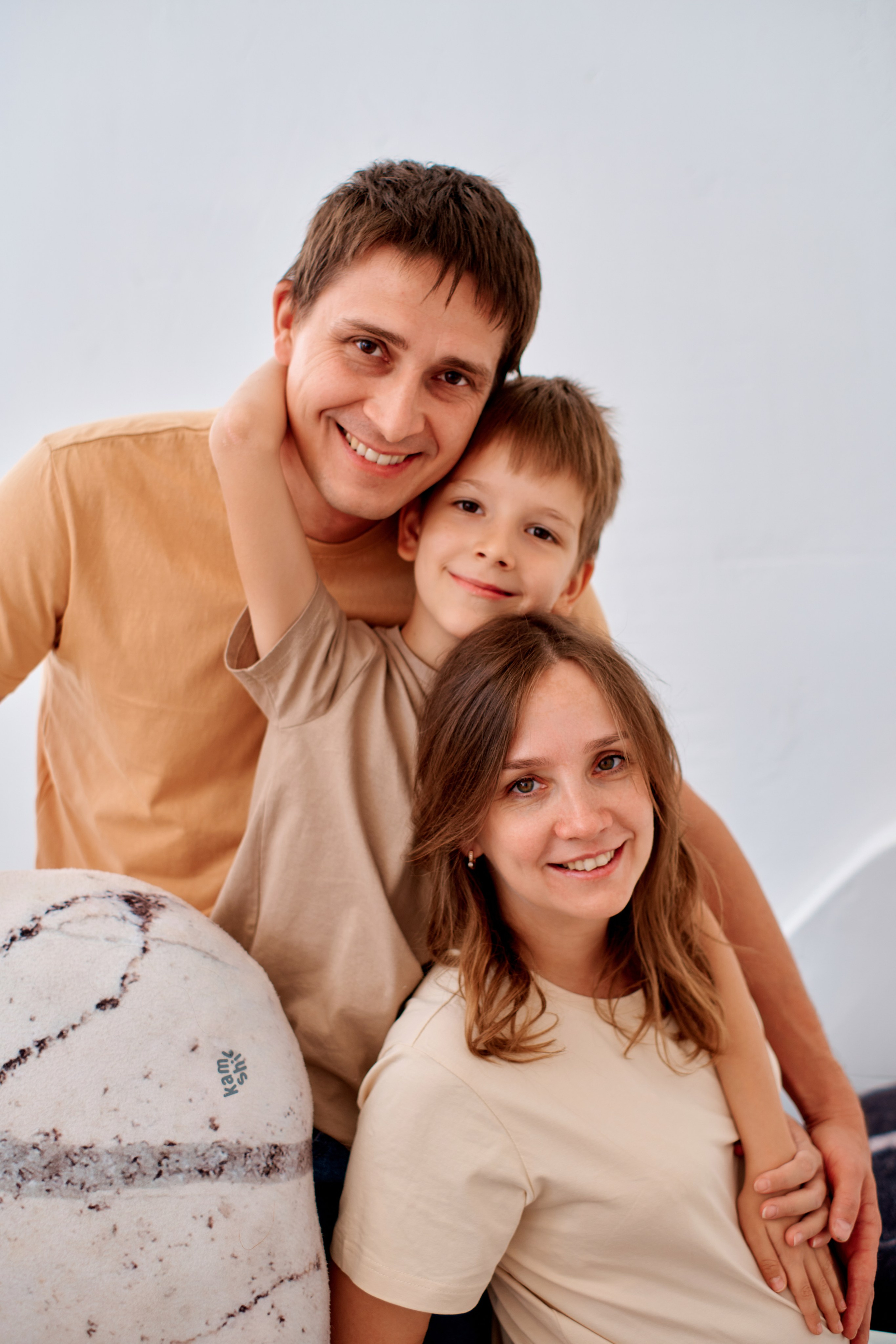 Семейная фотосессия. Студия Luch. Фотограф Таганрог Анна Трайжон