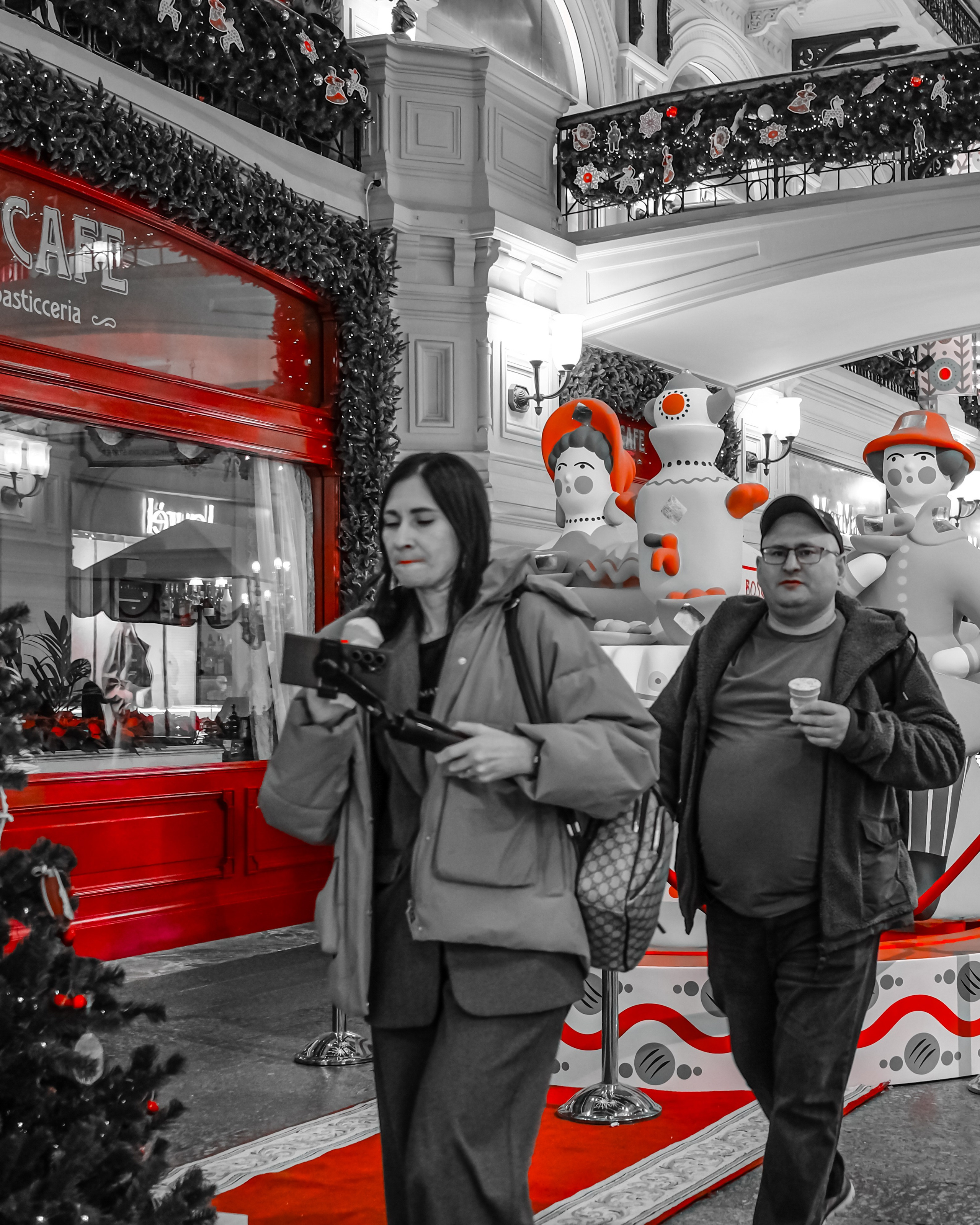 Селективный красный. Фотограф в Москве, фотожурналист Александр Малахов