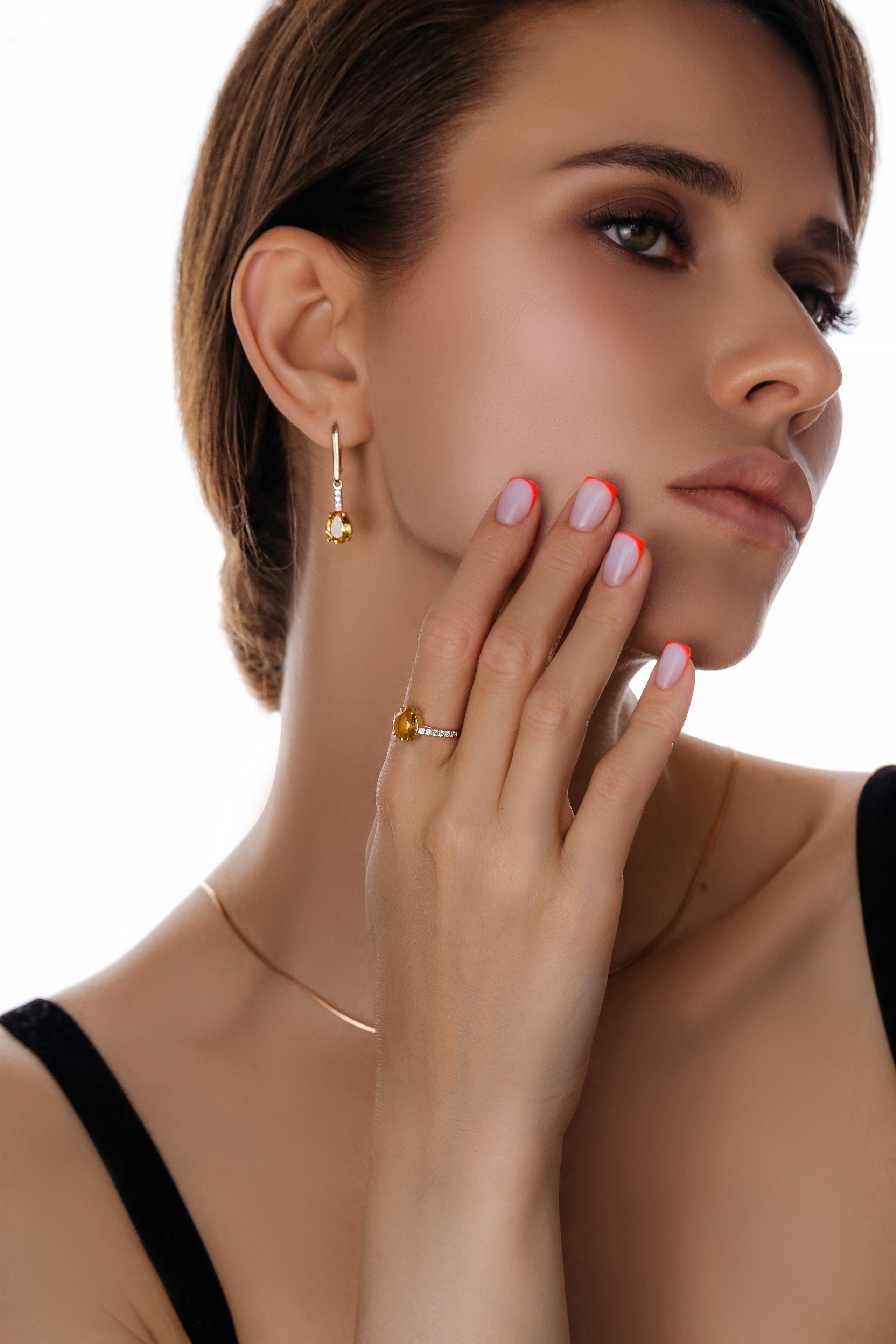 Портретная съемка. Предметный и женский фотограф в Новосибирске